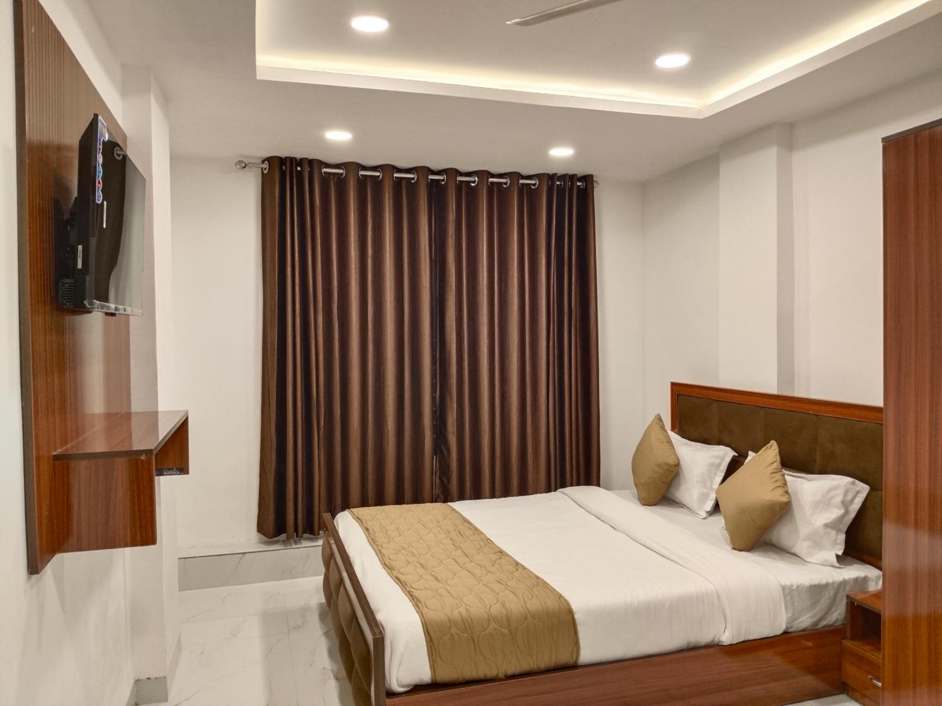 Deluxe Double Room photo 3