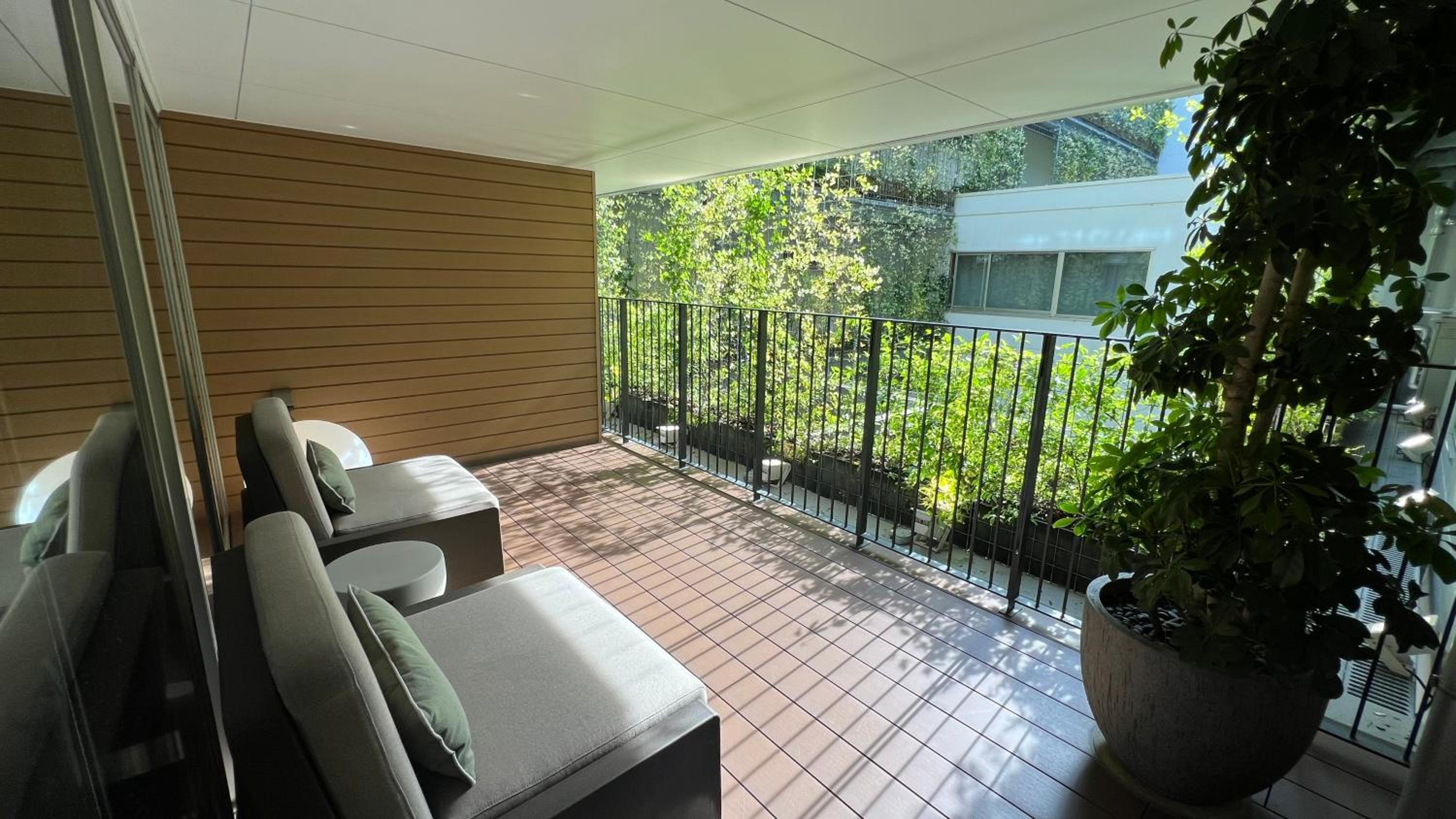 Double Room with Garden View and Terrace with Lounge Access - Photo 19