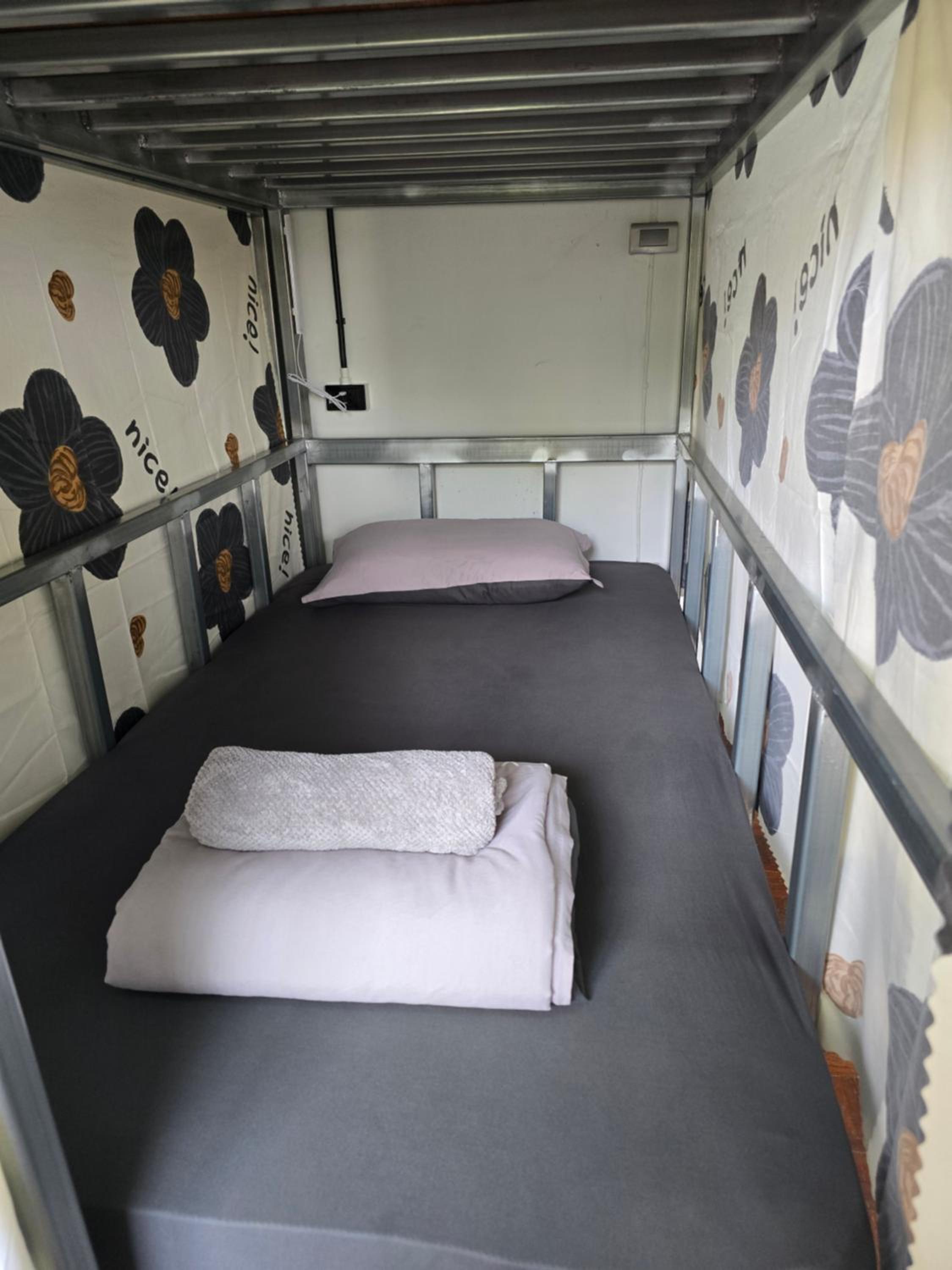 Single Bed in Mixed Dormitory Room photo 2