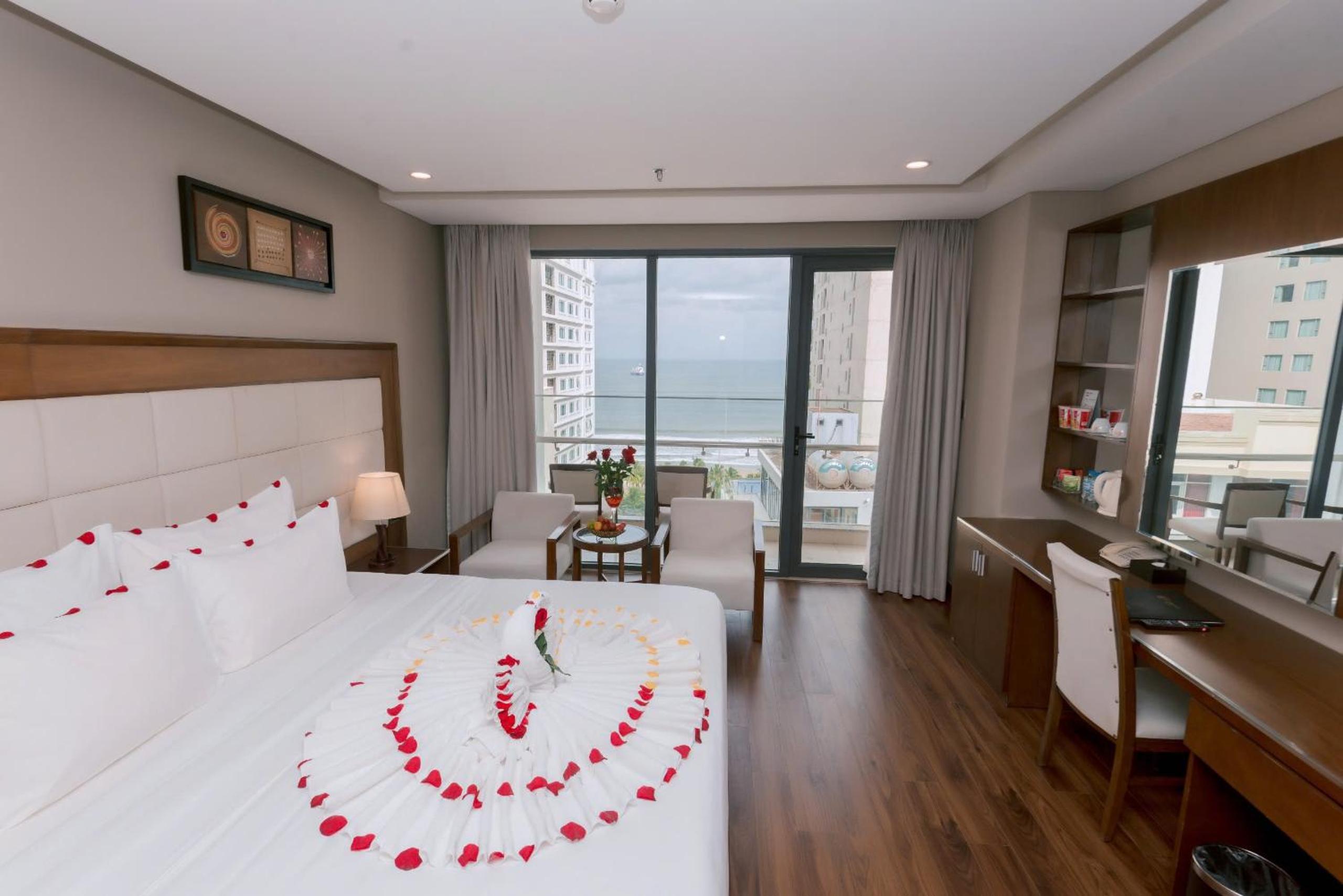 Deluxe Double Room with Sea View