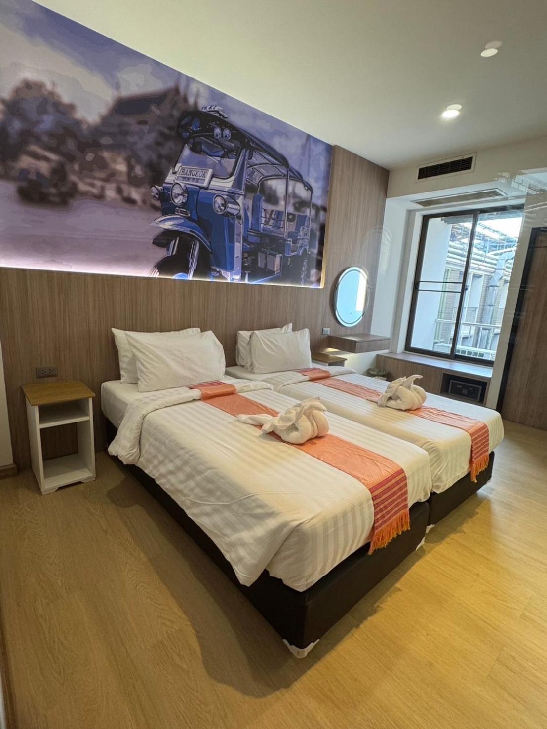 Deluxe Double or Twin Room photo 3