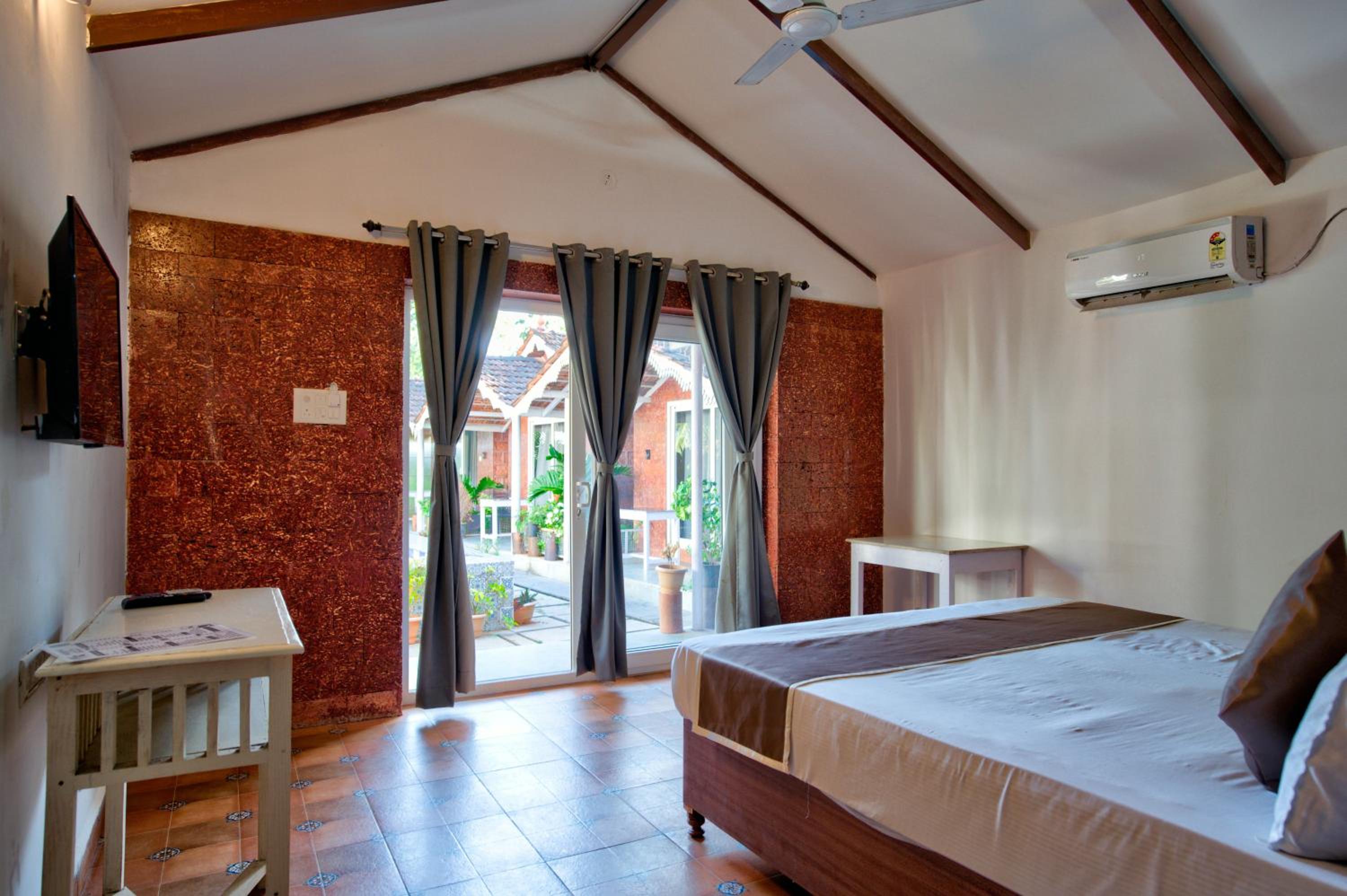 Villa photo 1