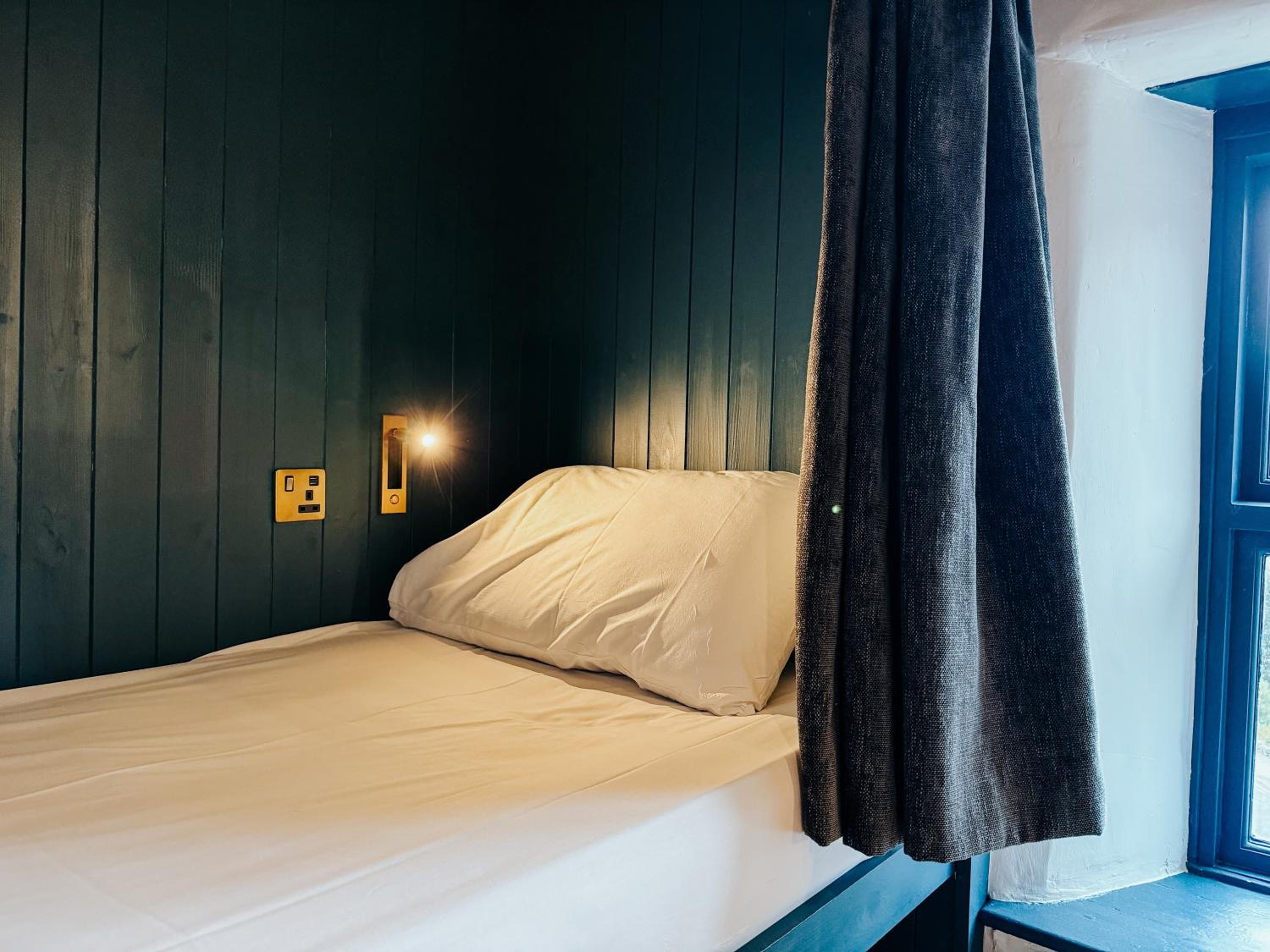 Bed in 4-Bed Dormitory Room photo 1