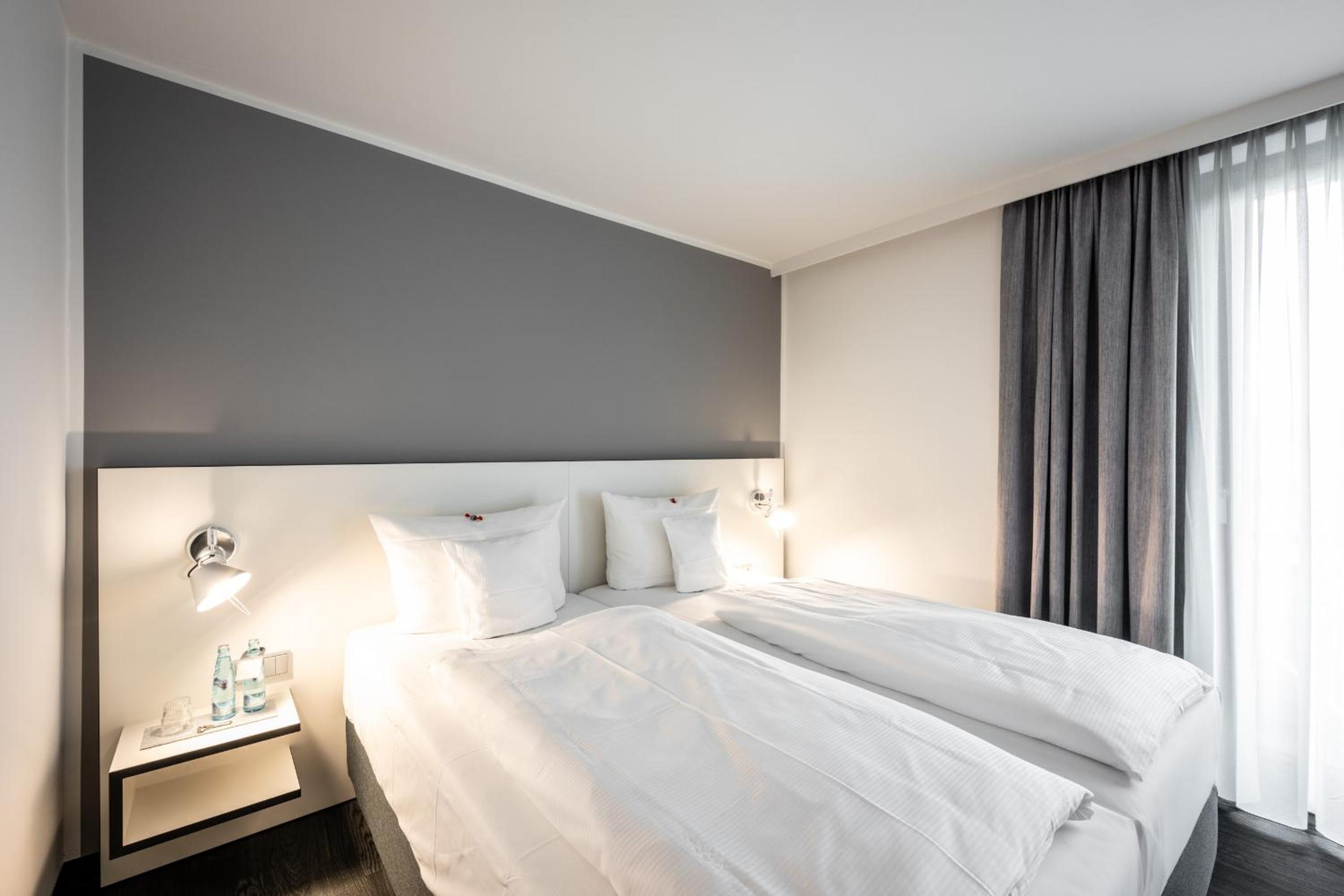 Double Room - Photo 9