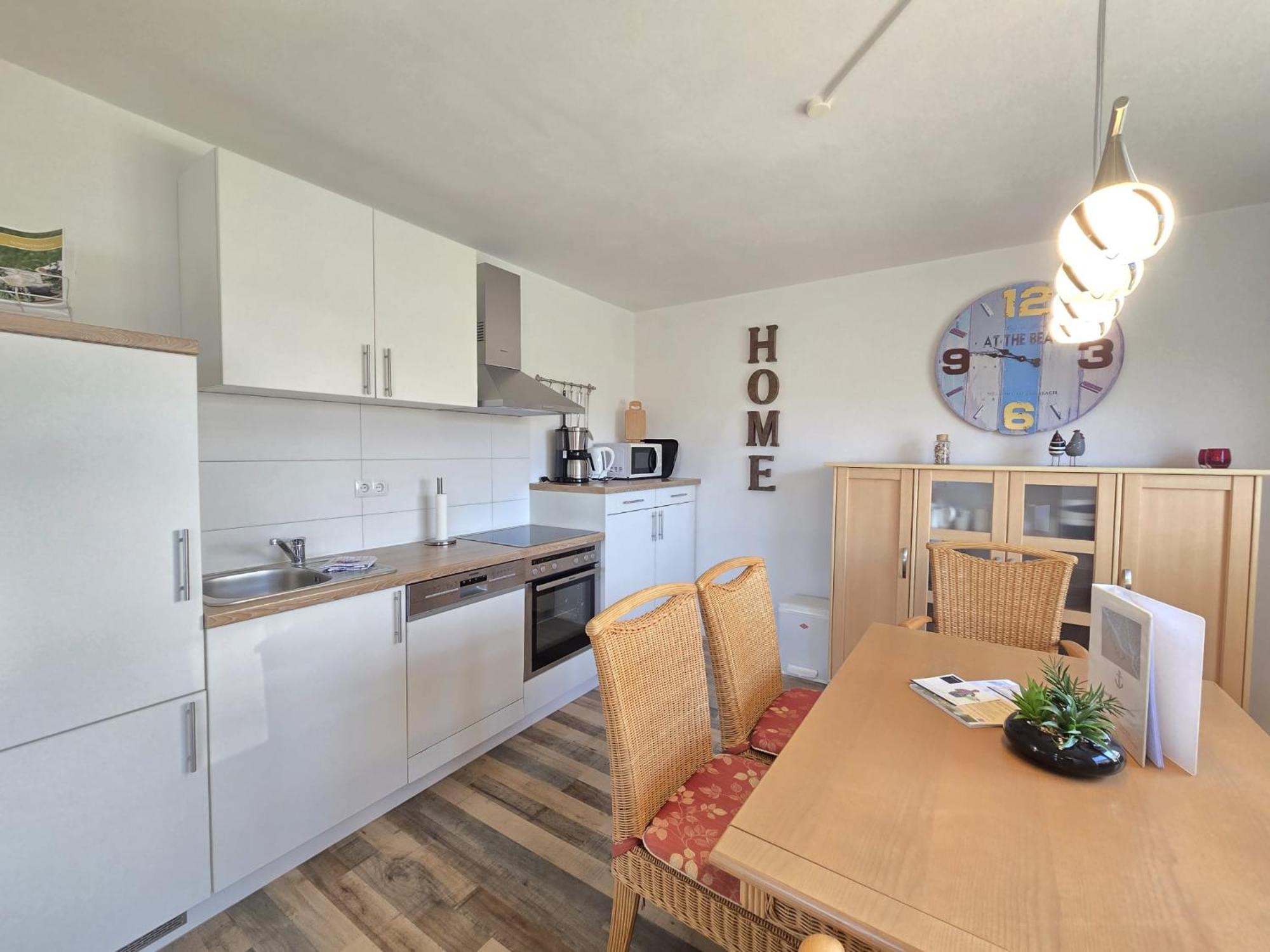 Apartment with Terrace photo 3