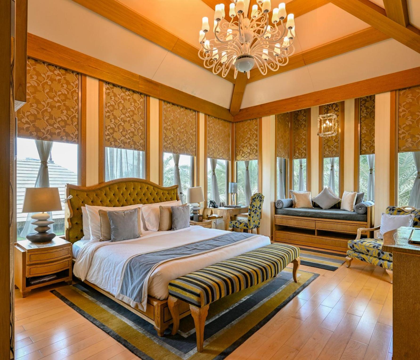 Deluxe Double Room with Balcony and Sea View