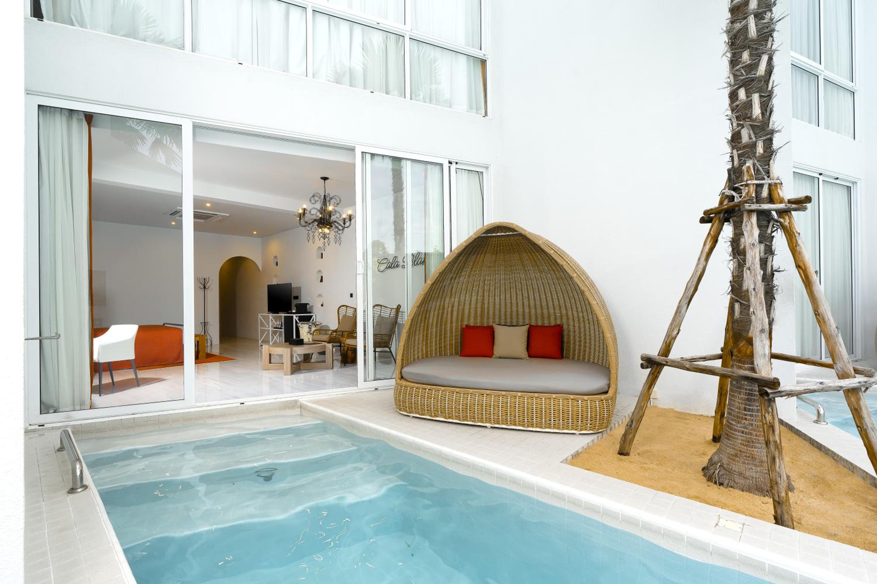 Gold One-Bedroom Pool Access - Photo 8