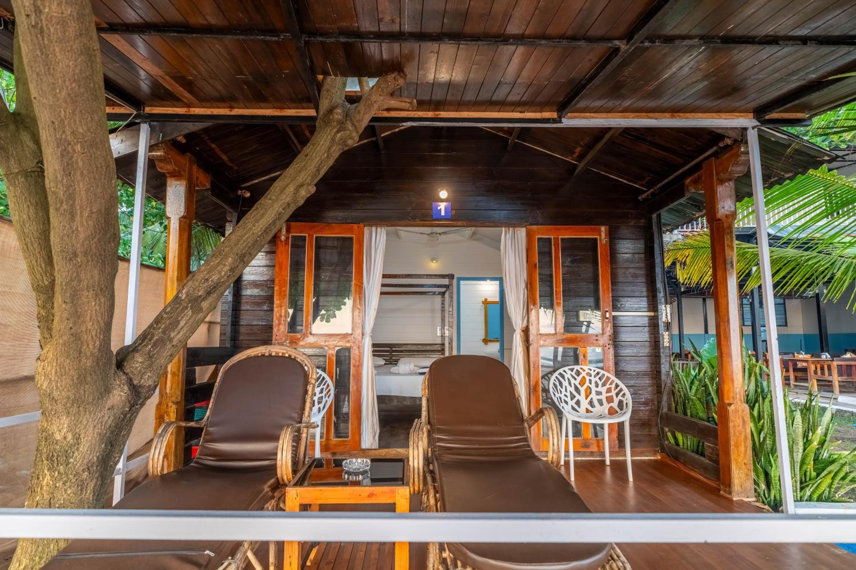 Bungalow Beach Front - 5% discount on restaurant photo 2