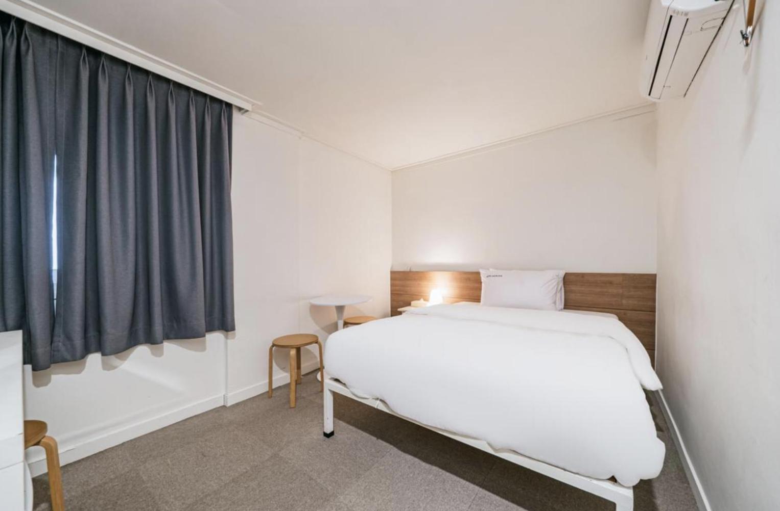 Small room - OTT free