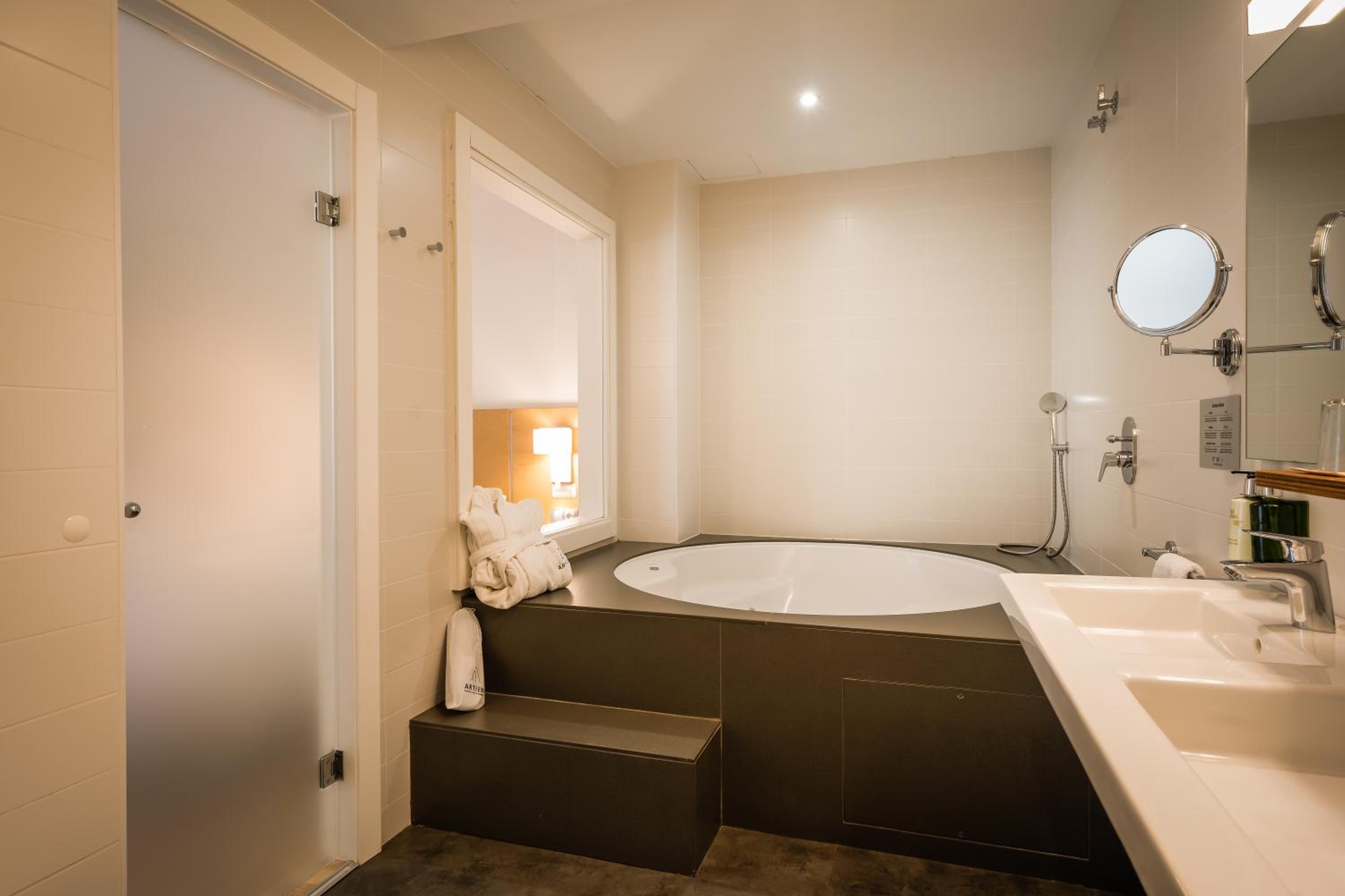 Habitación Doble Deluxe con bañera de hidromasaje