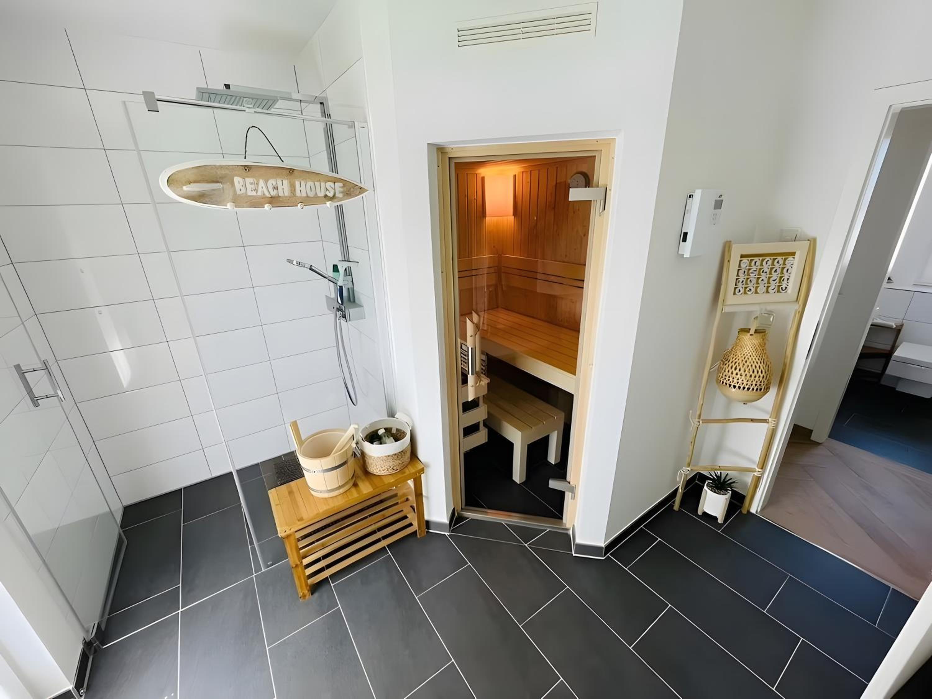 Two-Bedroom House photo 2