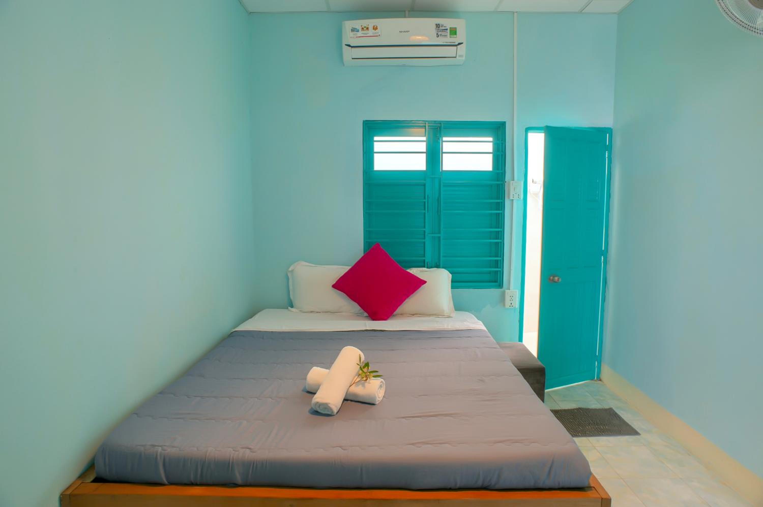 Large Double Room photo 1