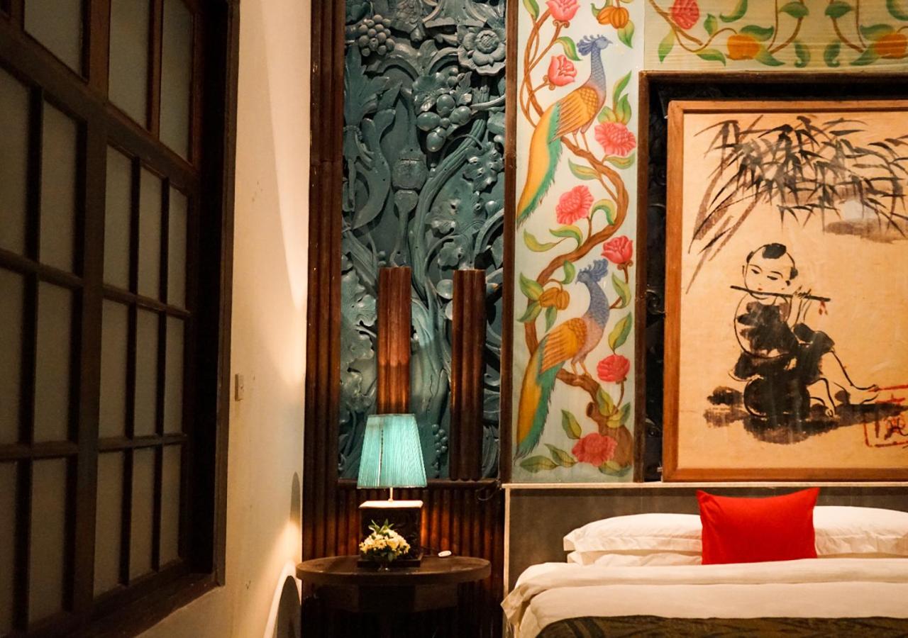 Makelar Kopi Suites with Signature Afternoon Tea, Mini-bar, and One Glass Afternoon Cocktail for Two People
