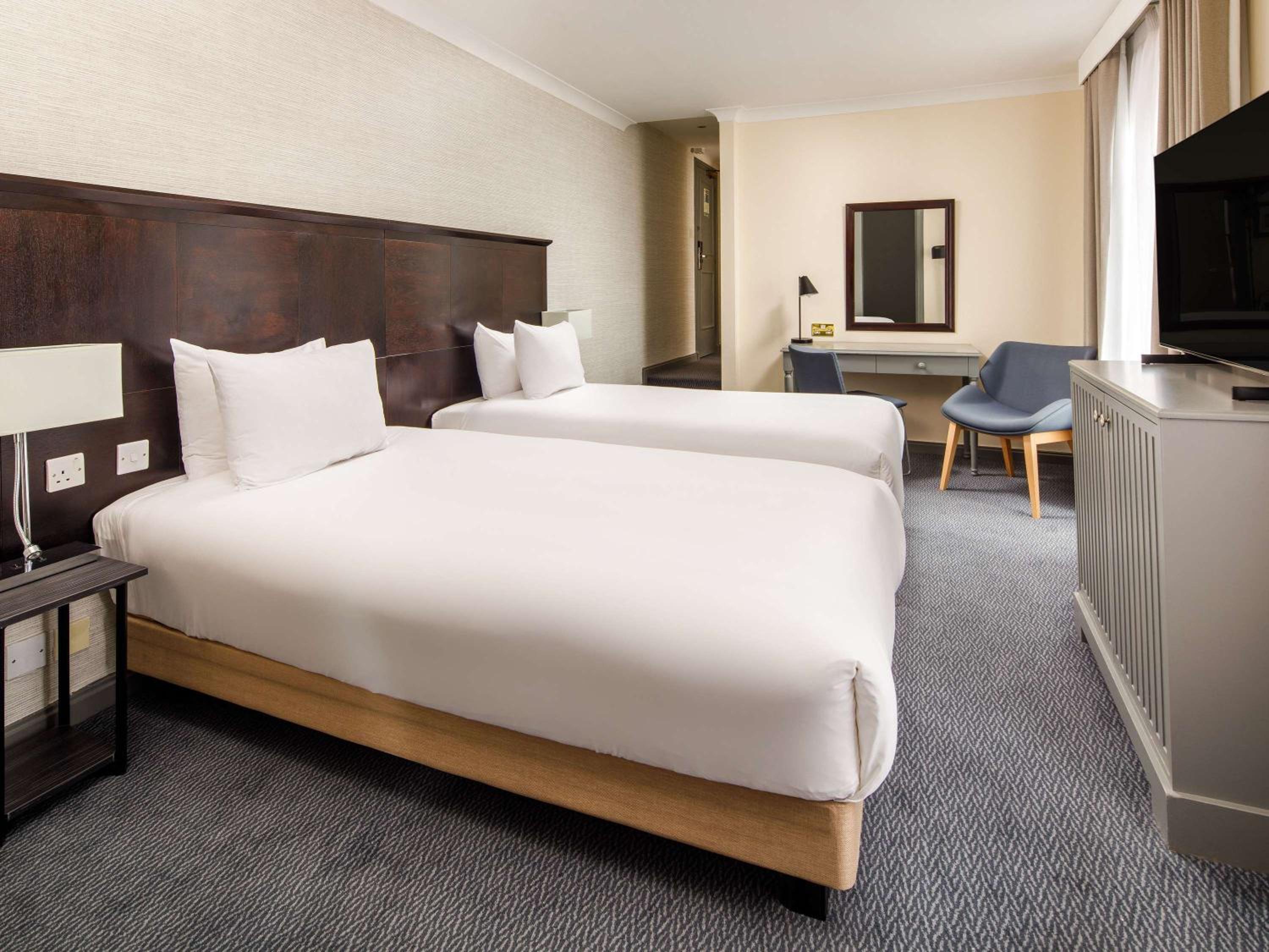 Twin Room with River View - Photo 1