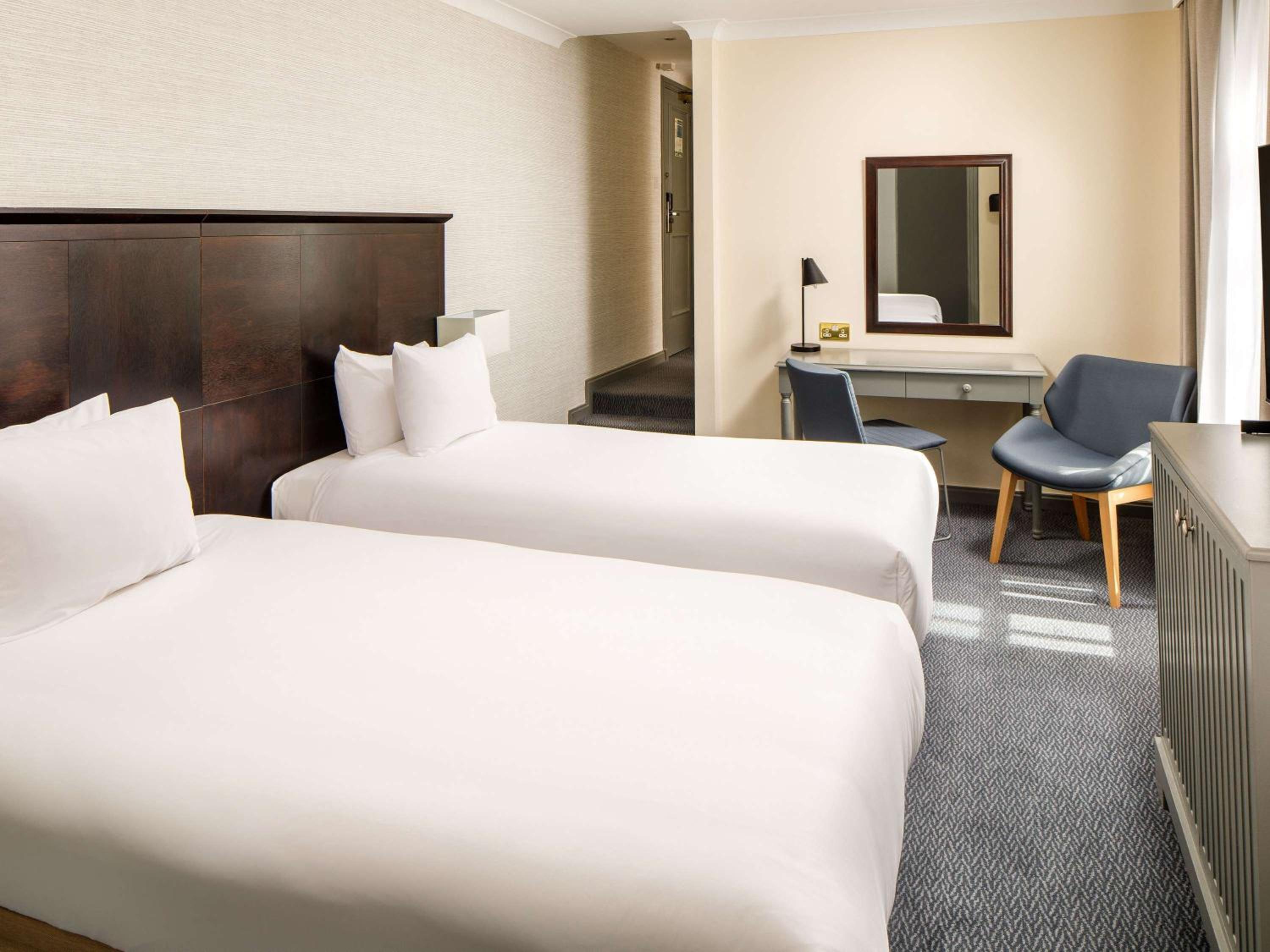 Twin Room with River View - Photo 8