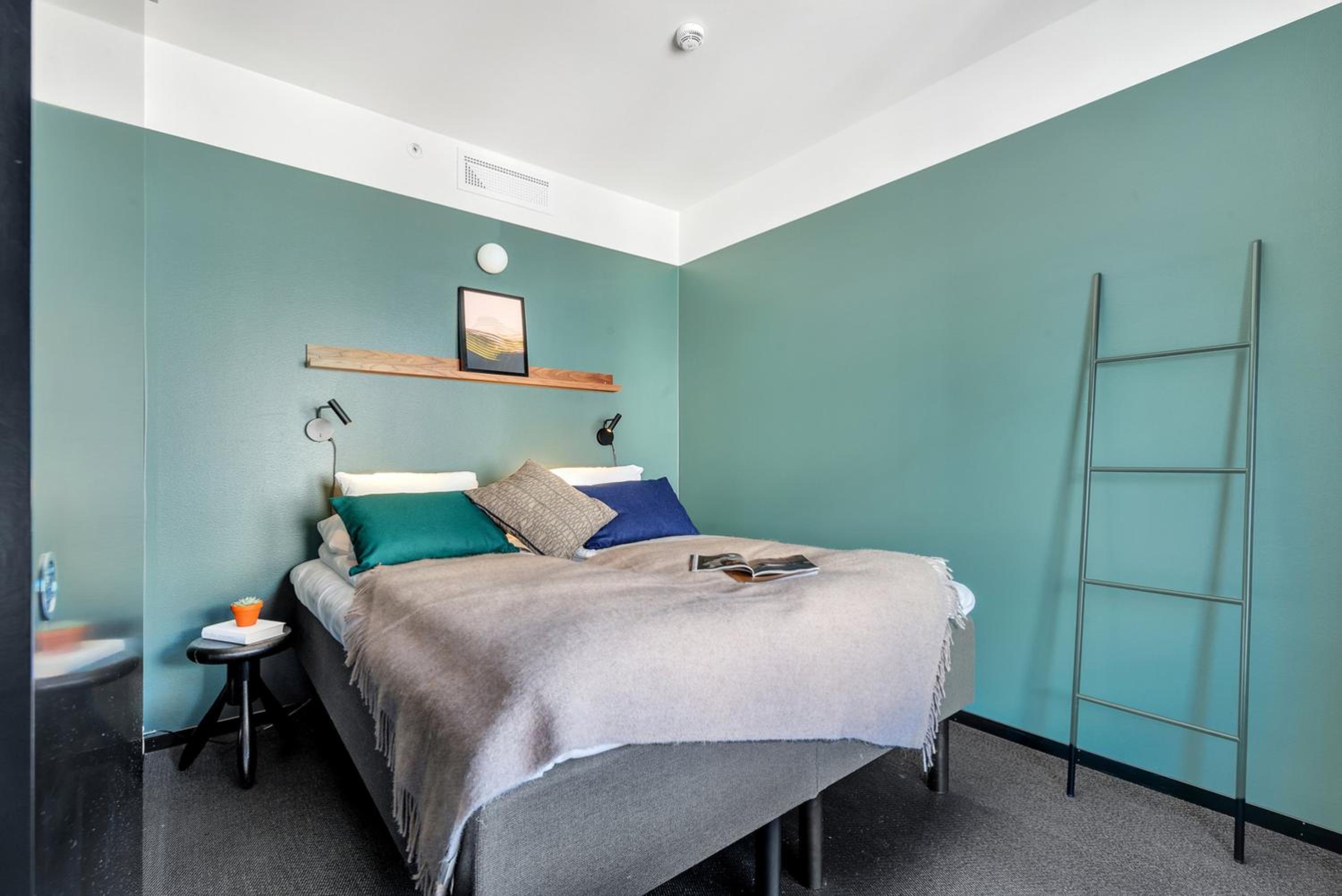 Two-Bedroom Apartment with Balcony photo 3