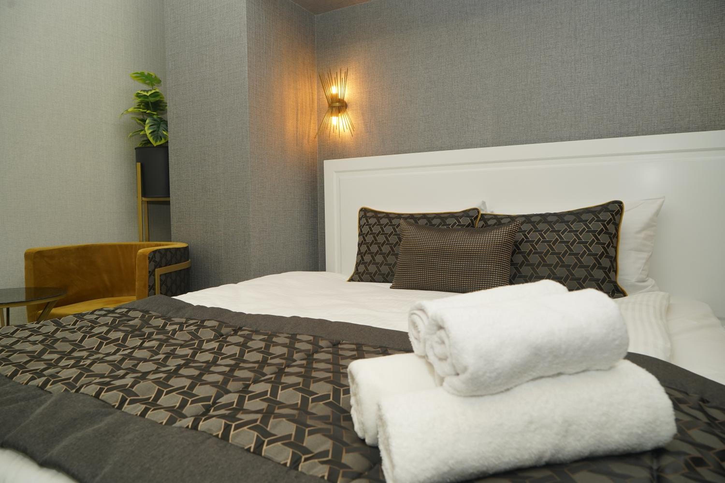 Double Room with Balcony photo 3