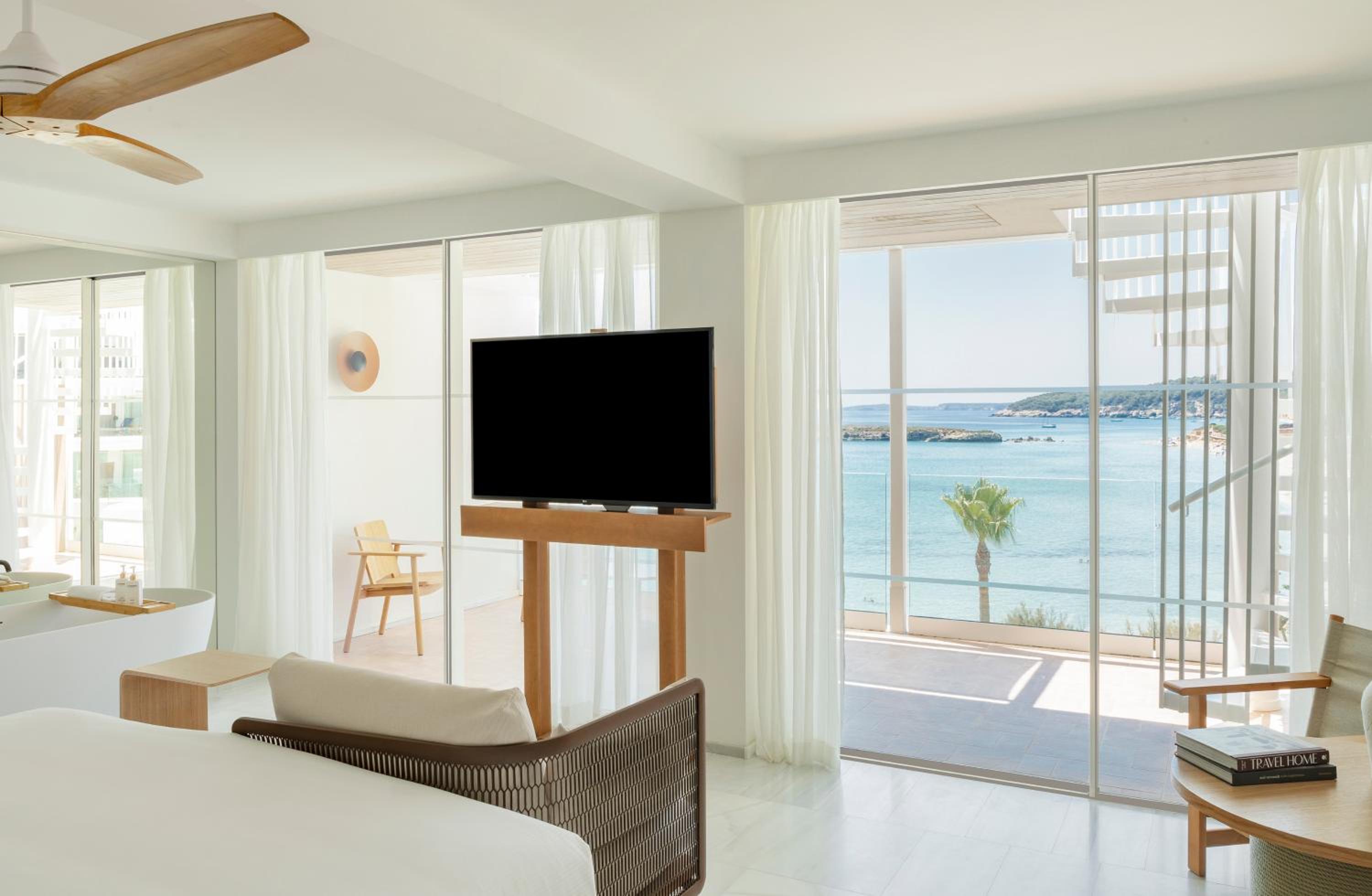 Junior Suite Sea View with Private Roof - Photo 2