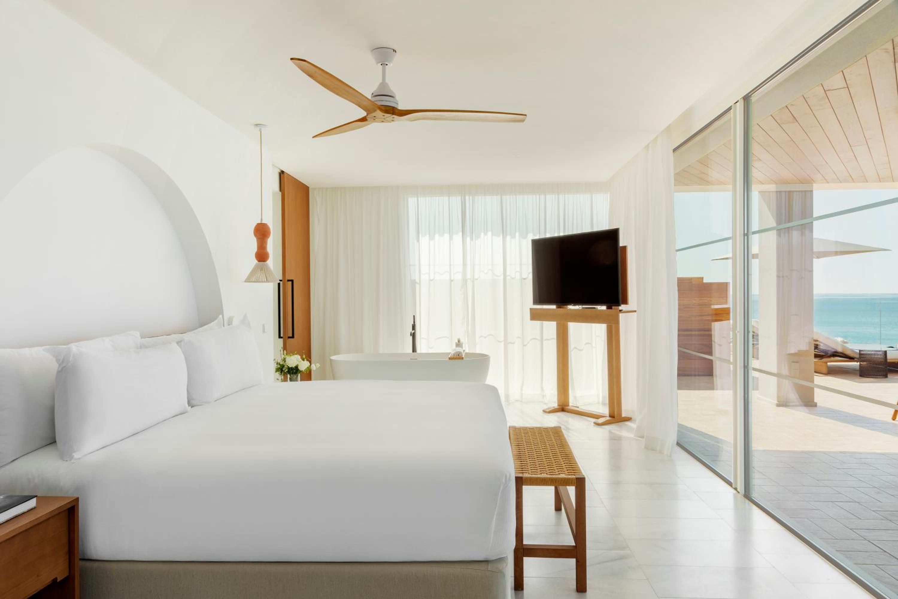 Suite Presidencial con Piscina Privada (2 adultos + 2 niños)