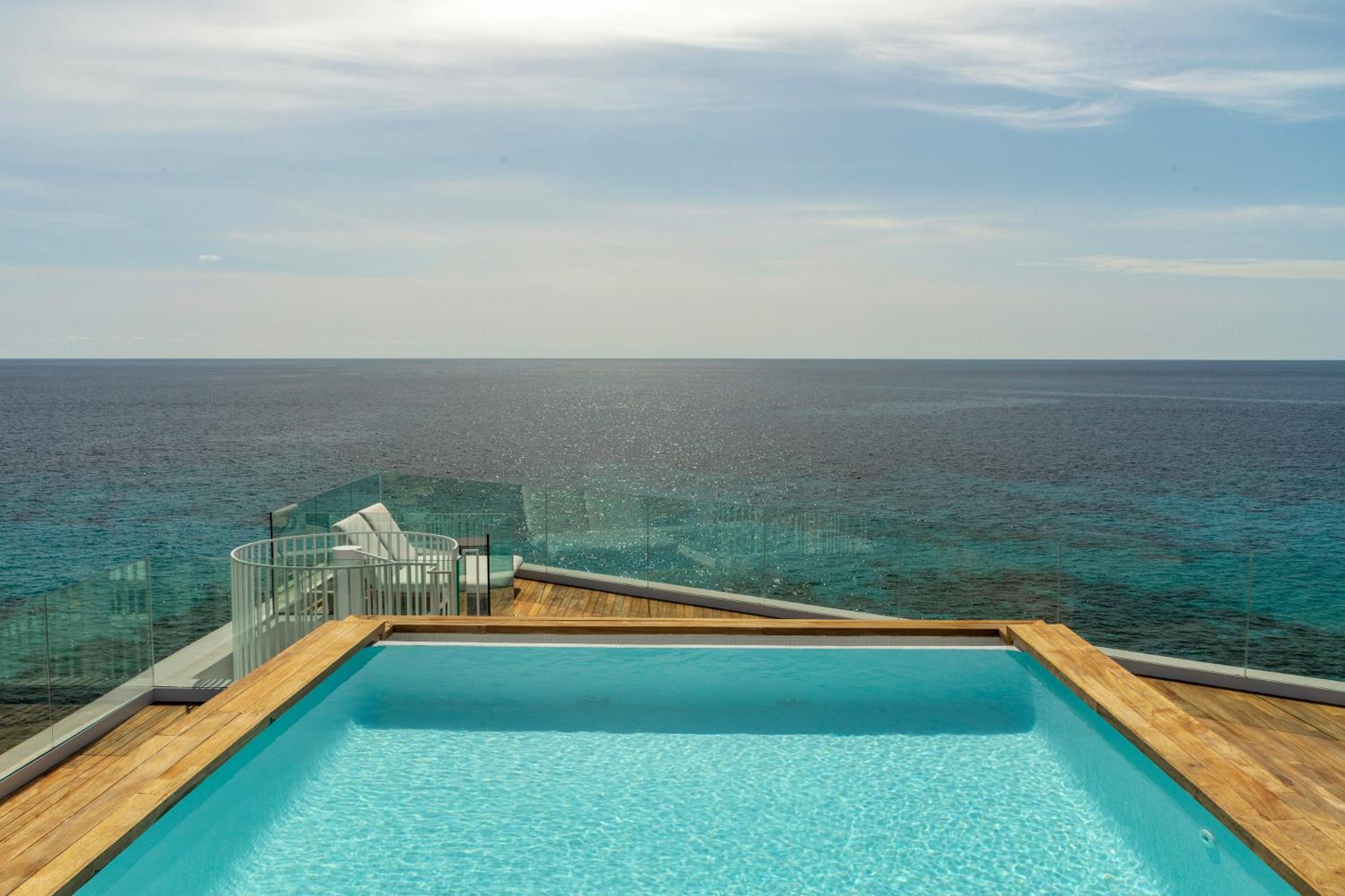 Suite Presidencial con Piscina Privada