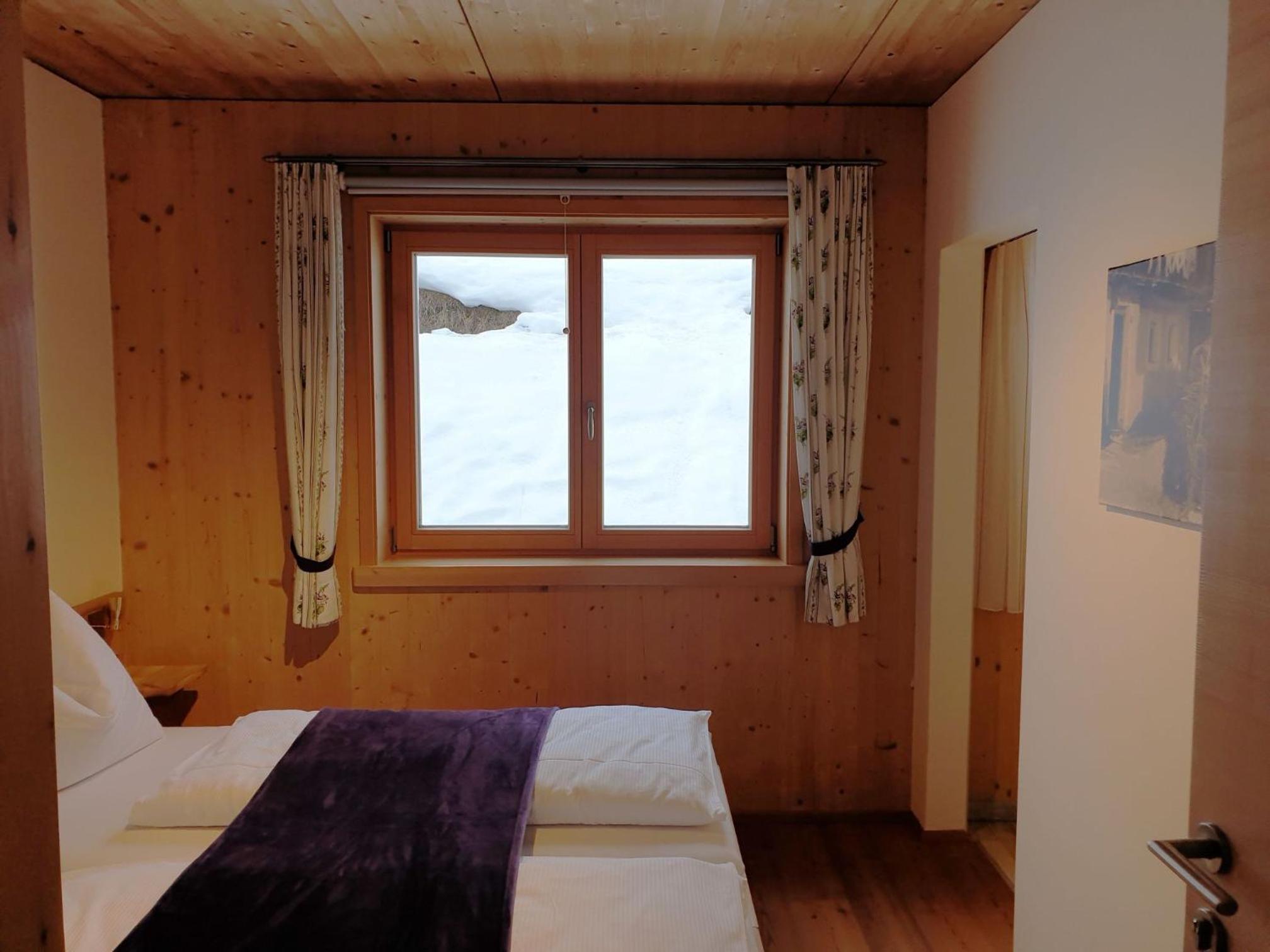 Apartment with Mountain View photo 1