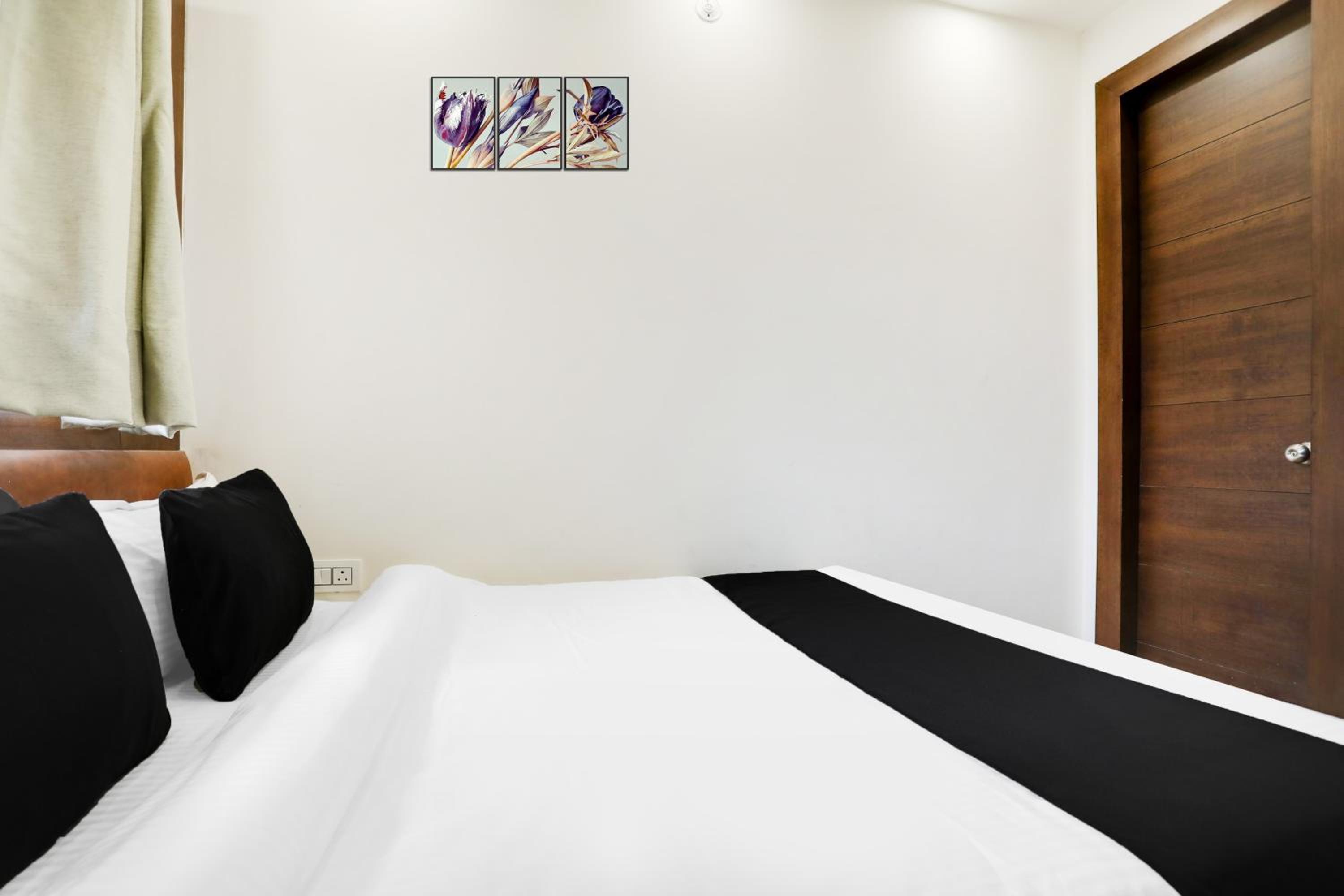 Standard Double Room photo 3