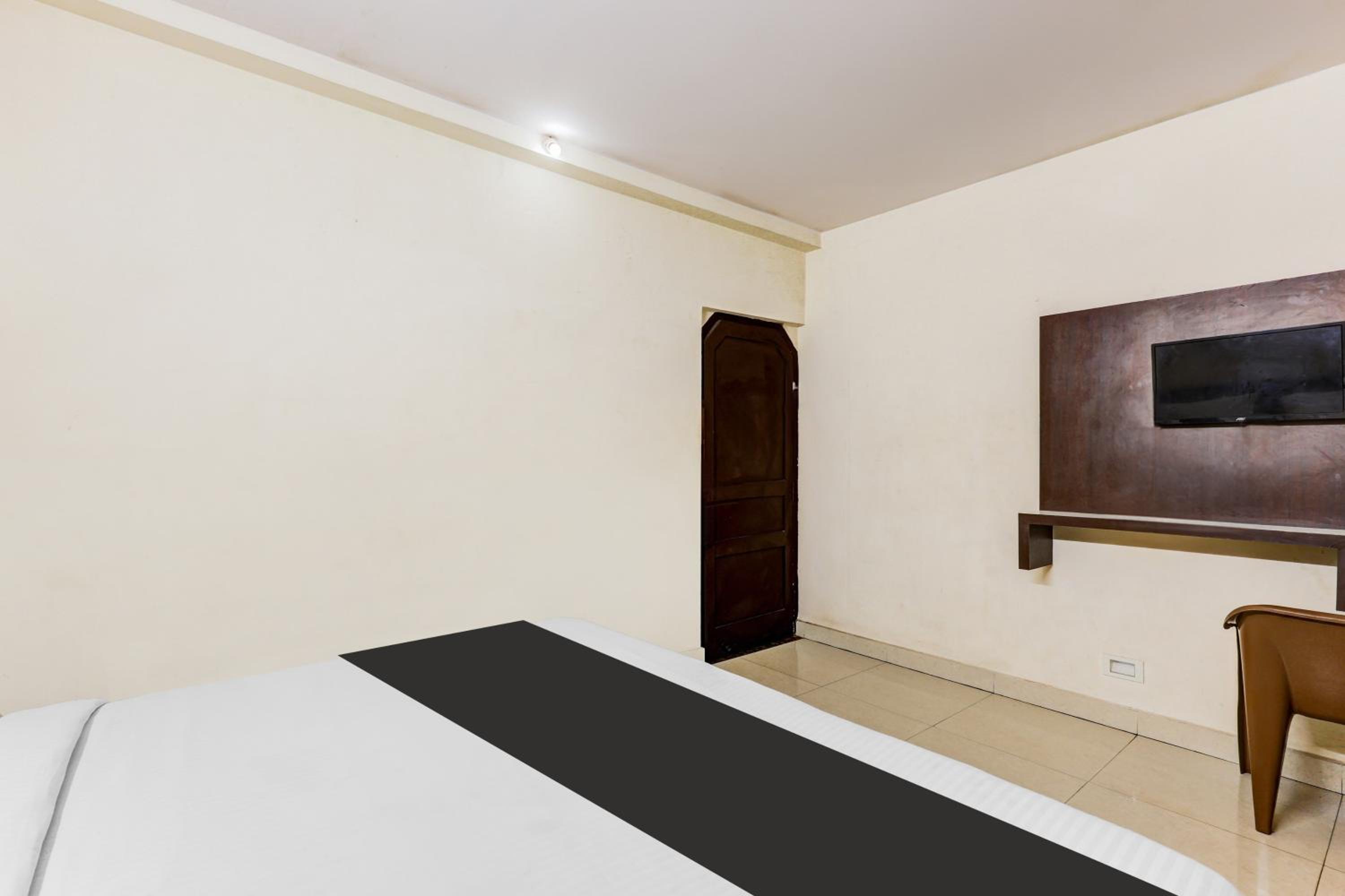 Standard Double Room photo 3