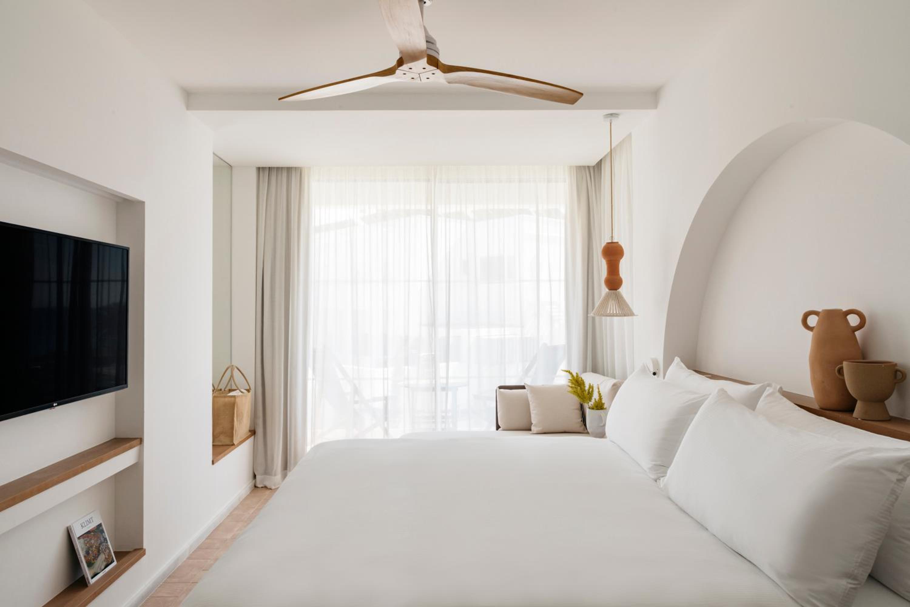Supreme Room with Lateral Sea View and Terrace - Photo 3
