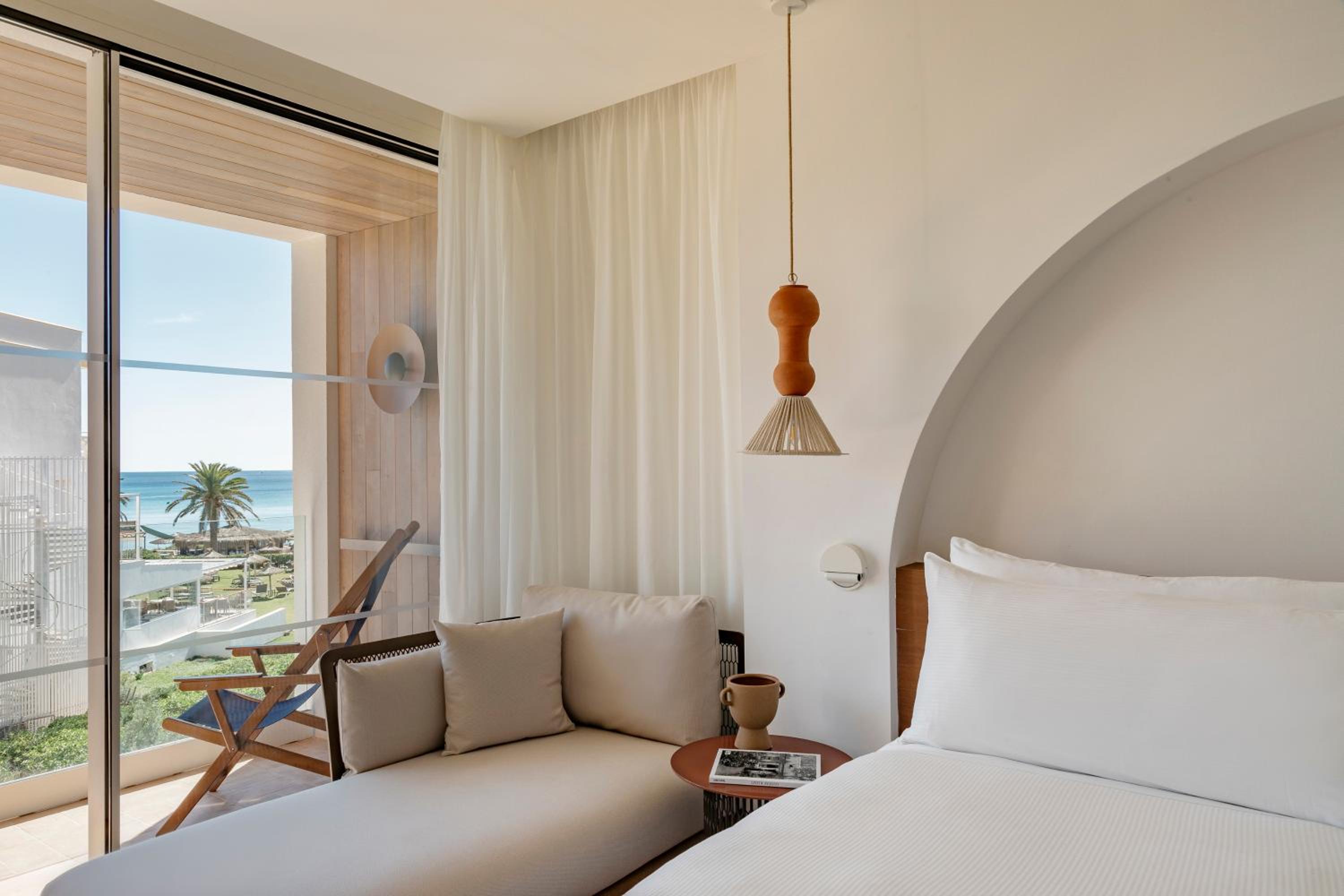 Supreme Room with Lateral Sea View and Terrace - Photo 1