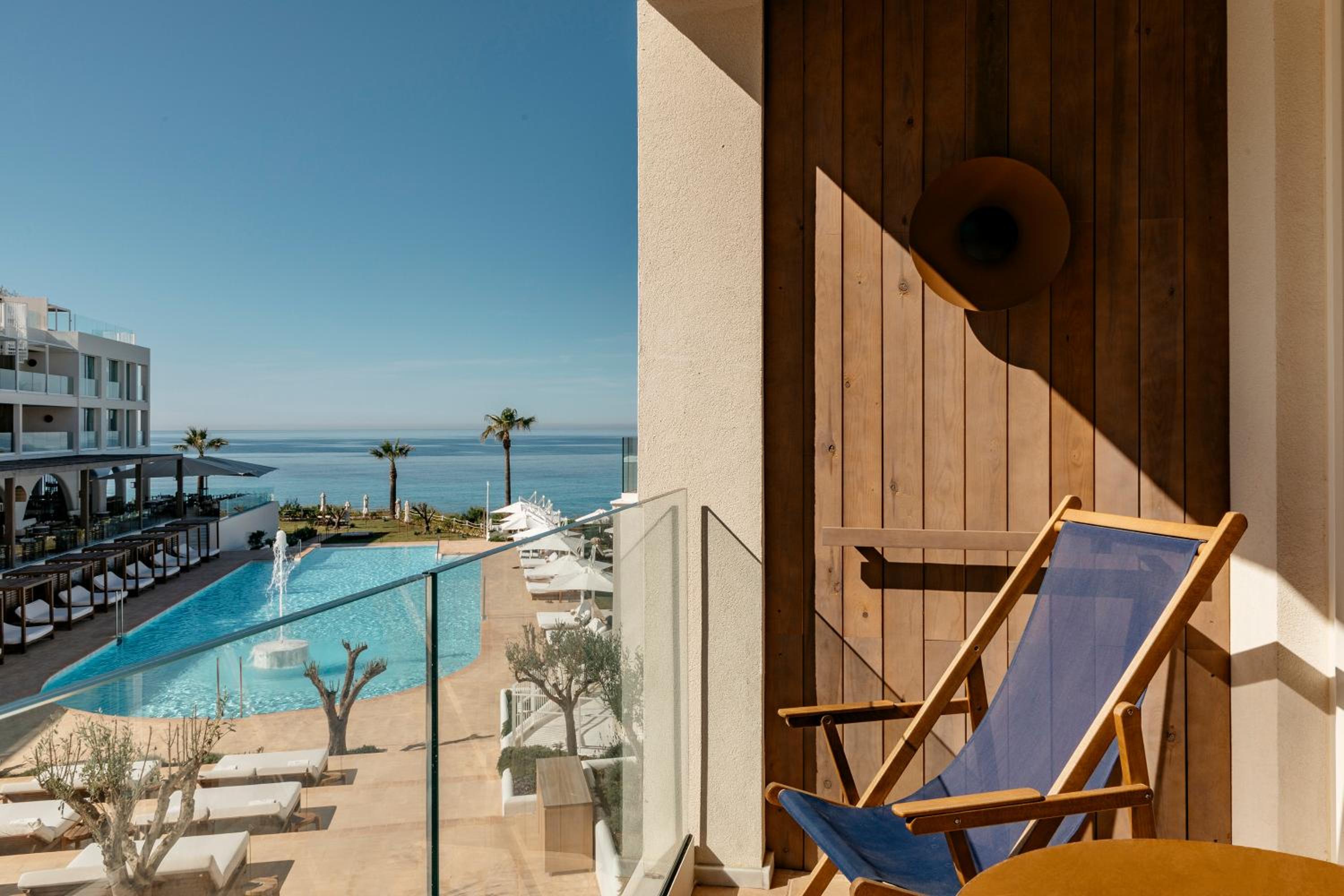 Supreme Room with Lateral Sea View and Terrace - Photo 5