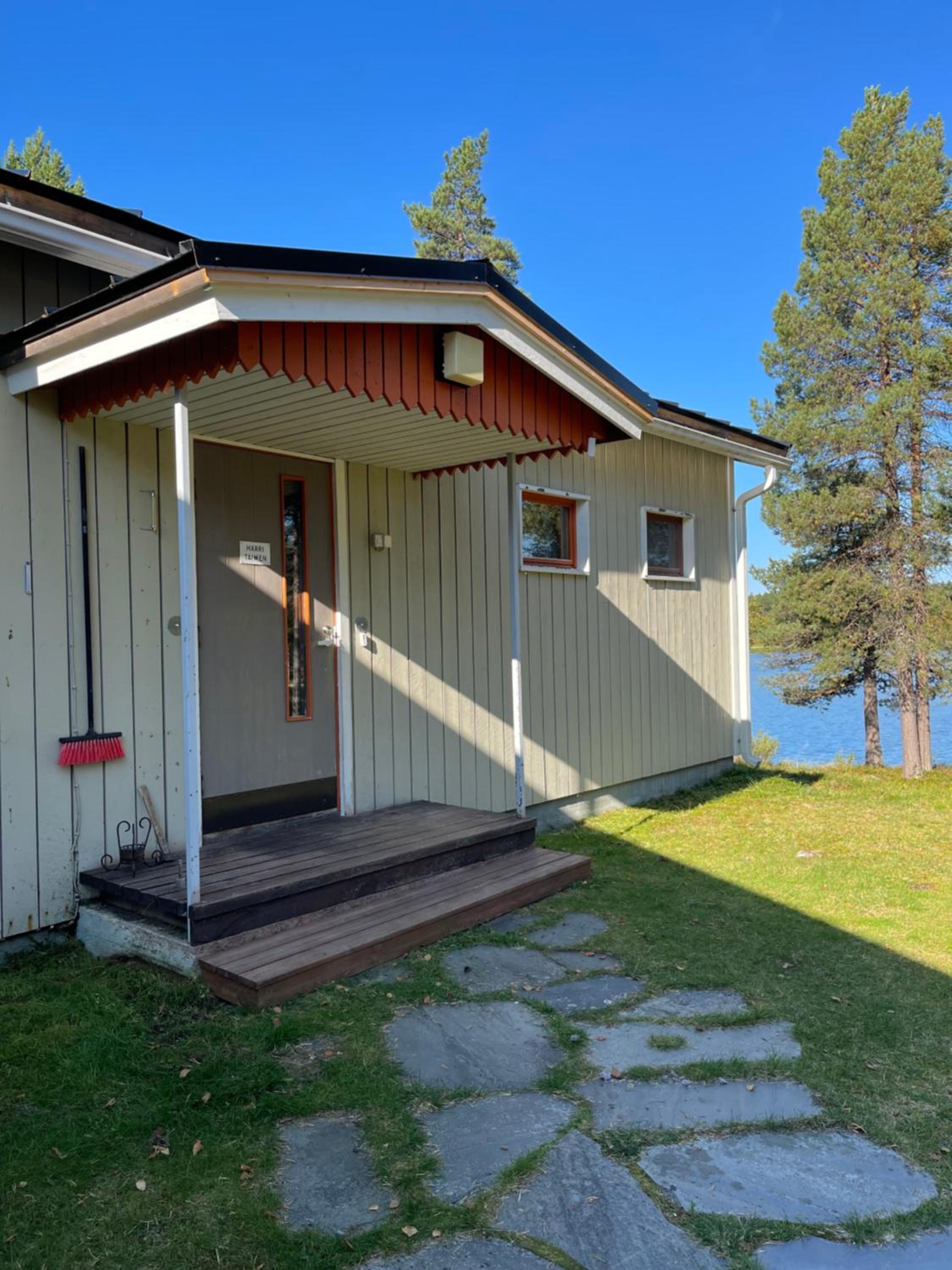 Apartment with Lake View - Photo 5
