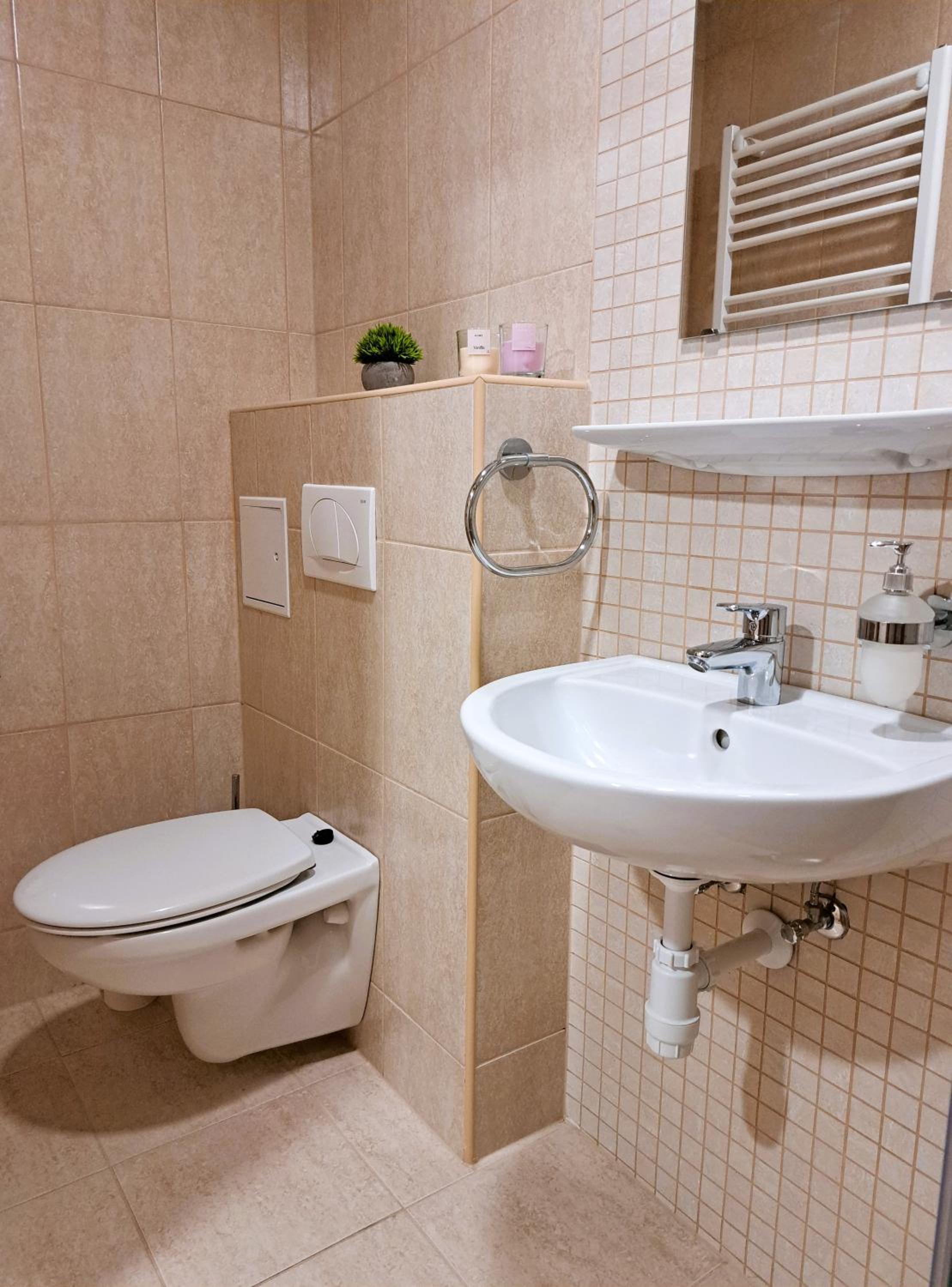 Double Room with Private Bathroom photo 3