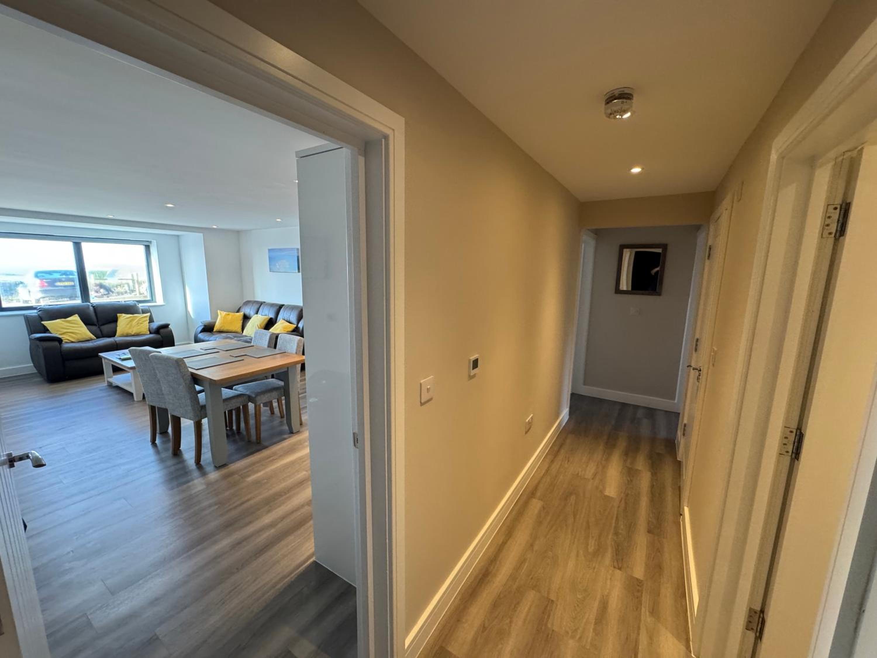 Apartment photo 3