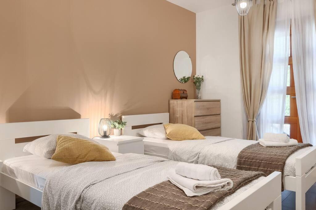 Villa photo 3