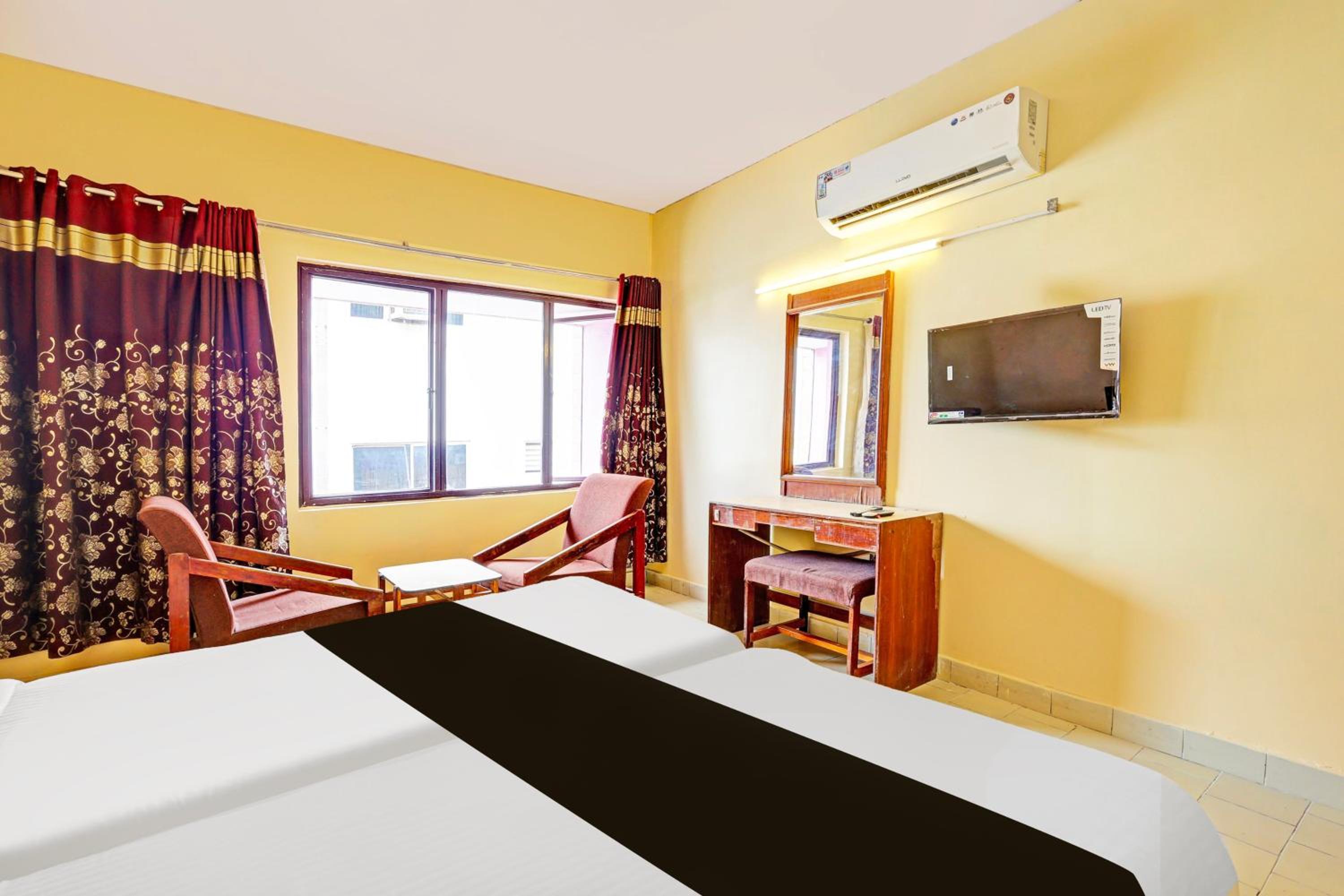 Classic Triple Room photo 1