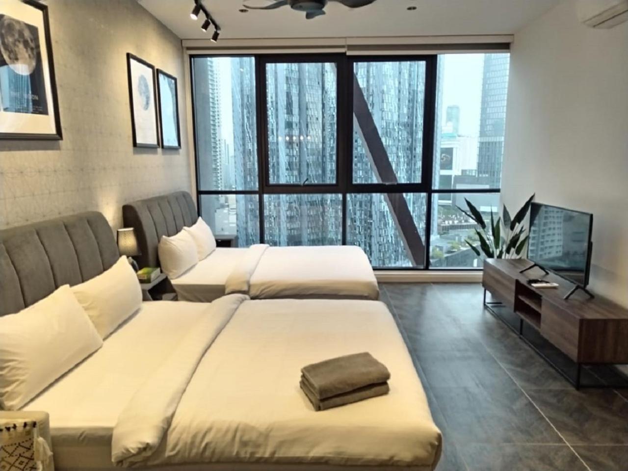 Deluxe Family Suite