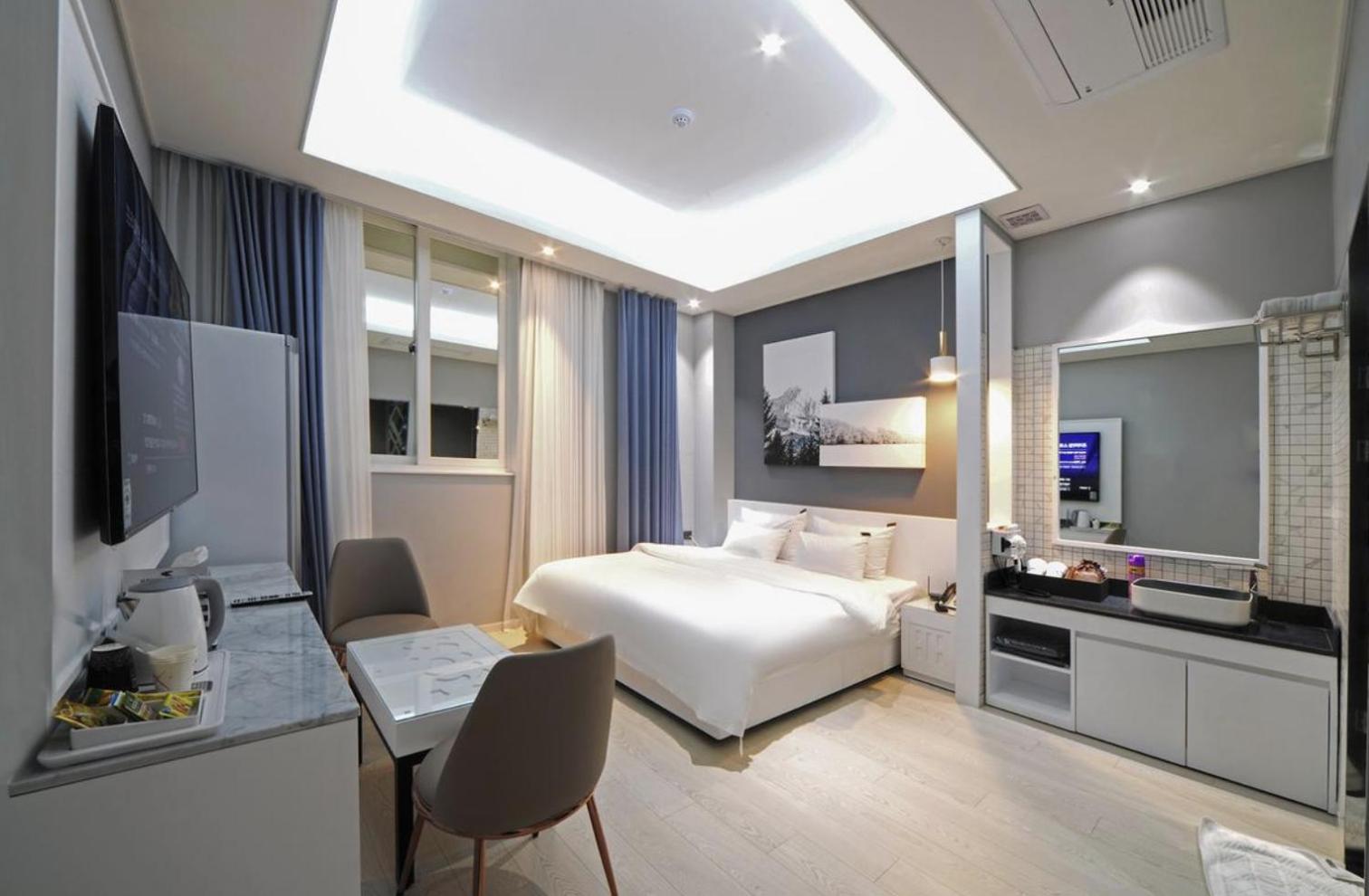 Deluxe Double Room photo 3