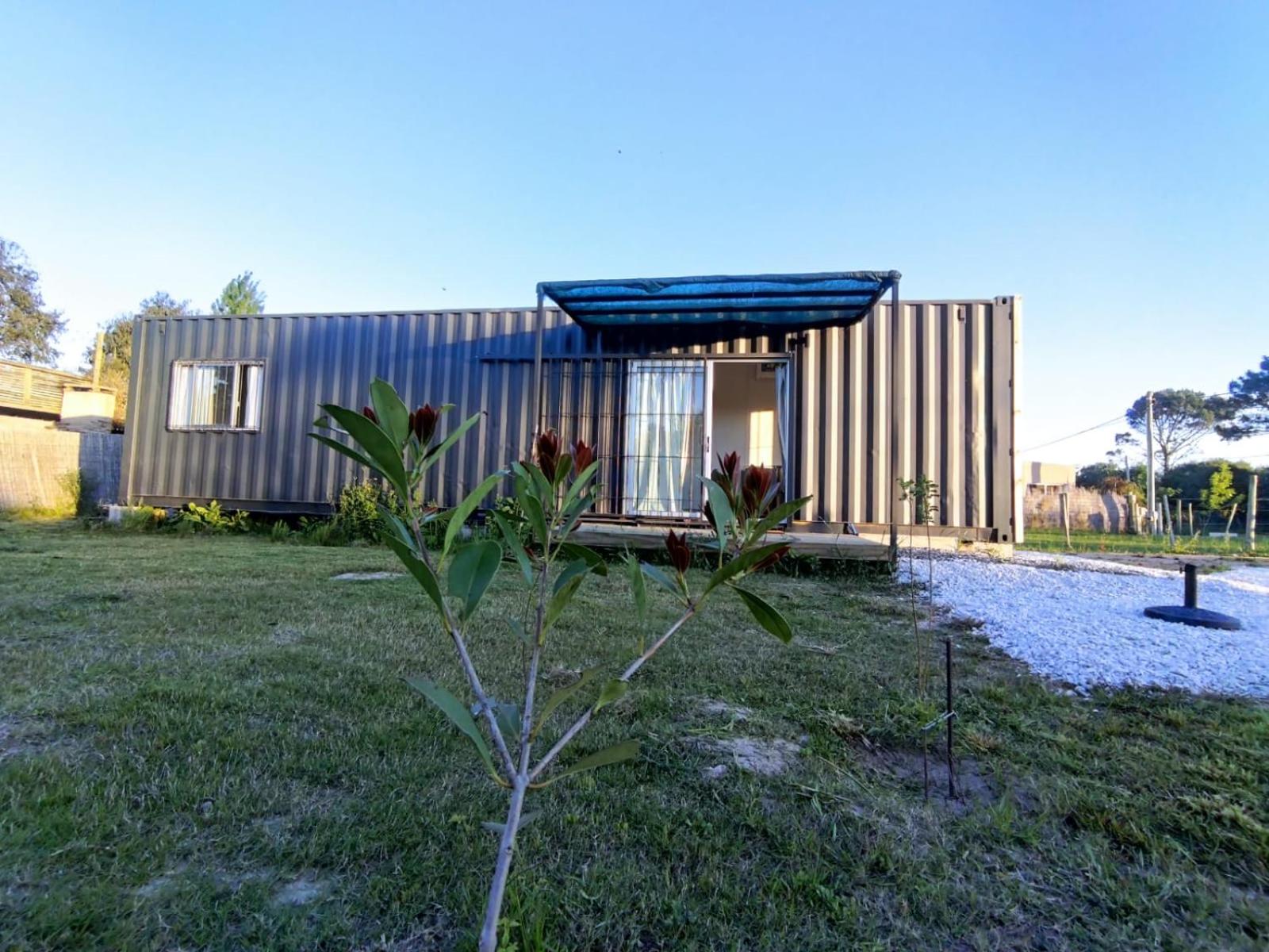 One-Bedroom House photo 1
