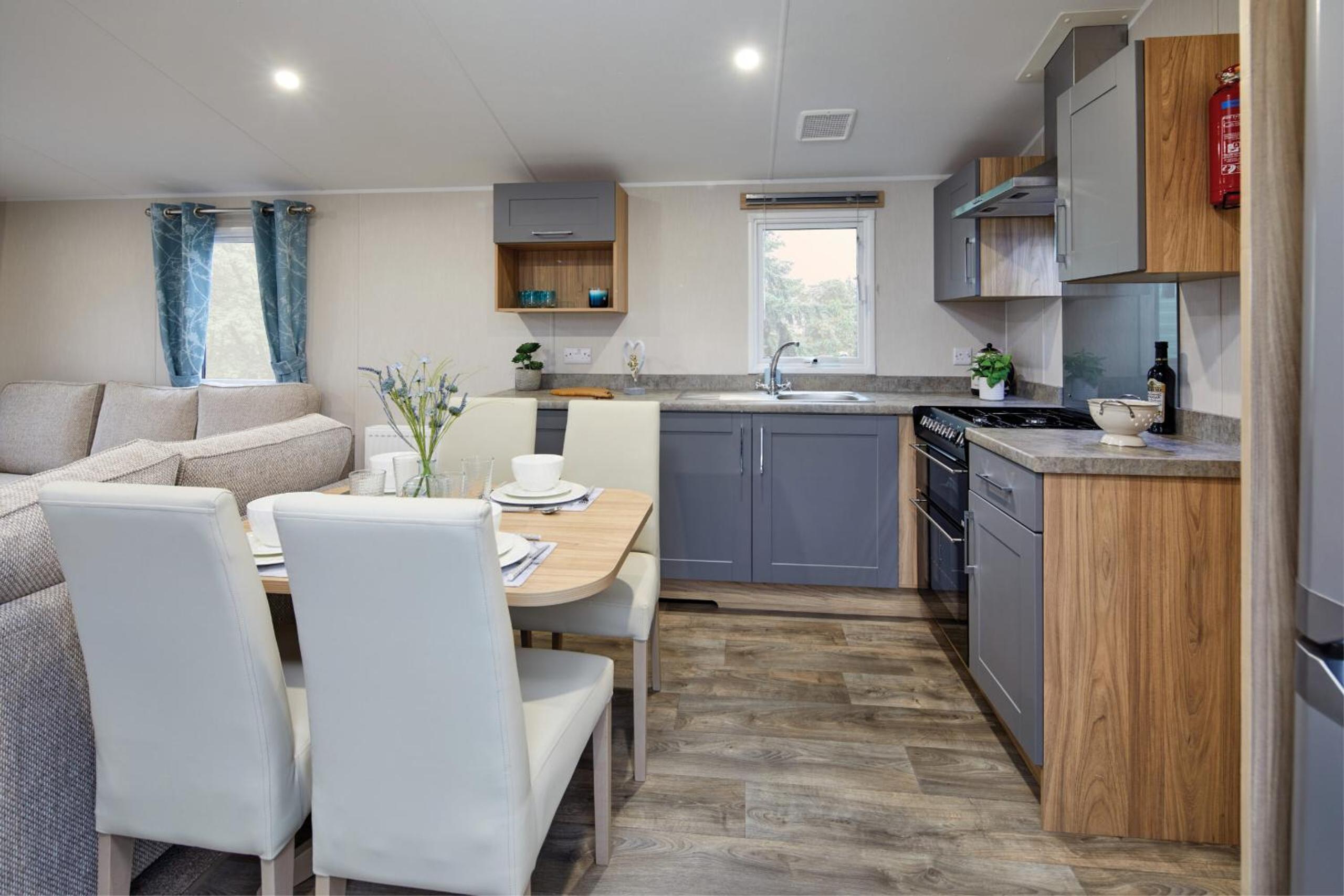 Two Bedroom Chalet - No Dogs photo 2