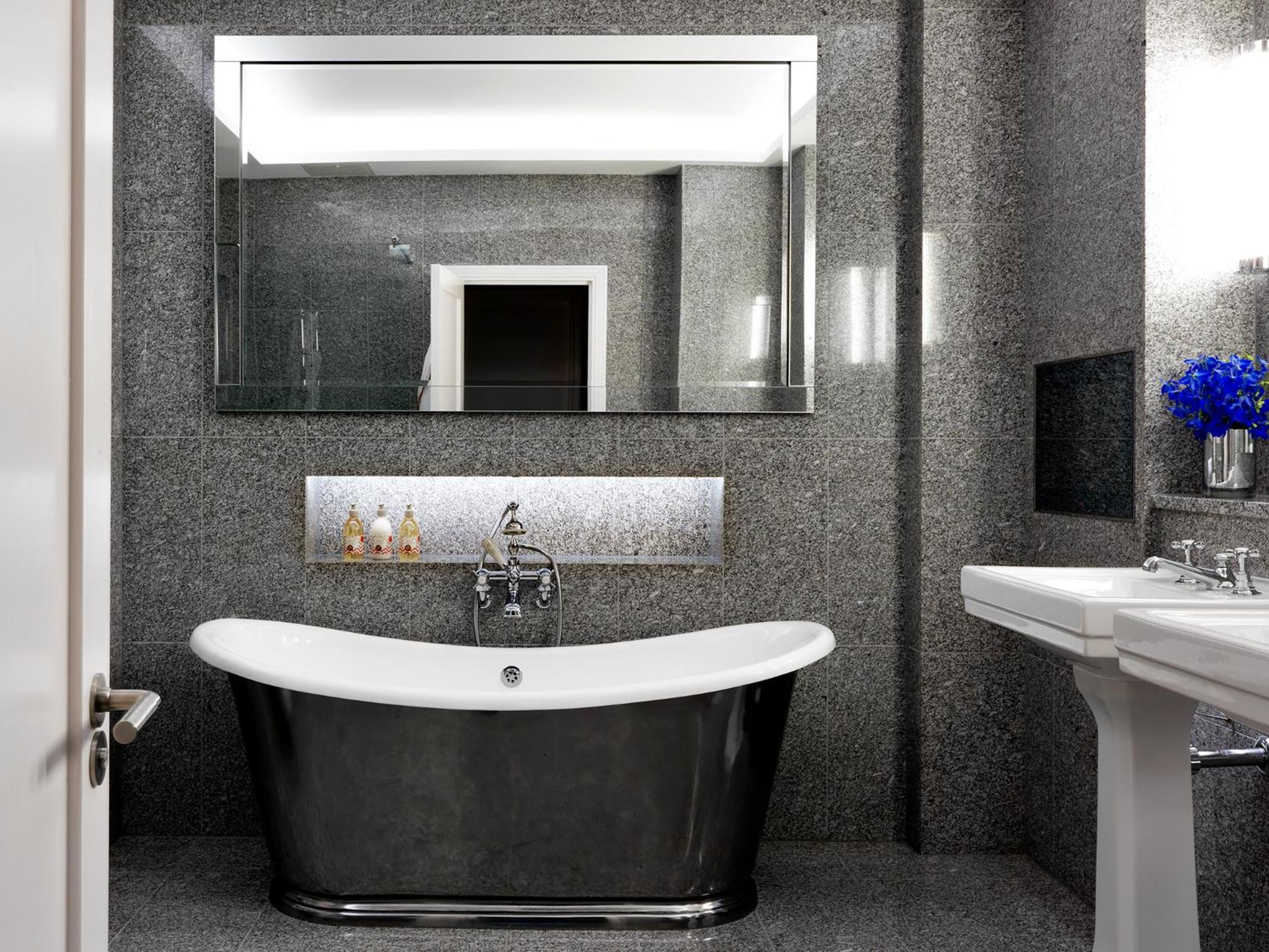 Luxury Junior Suite photo 3