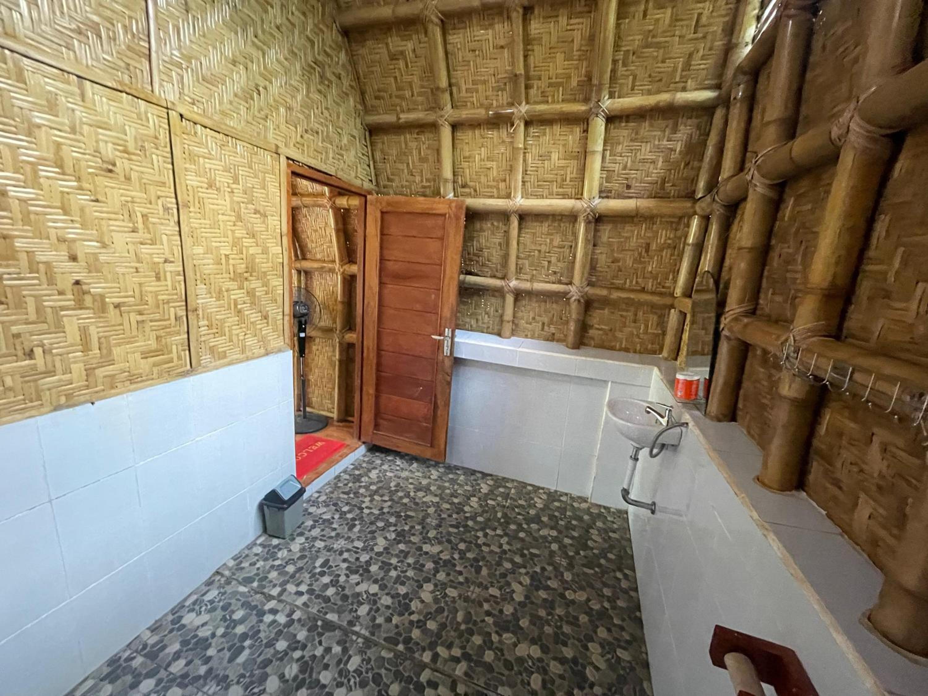 Twin Room - Photo 4