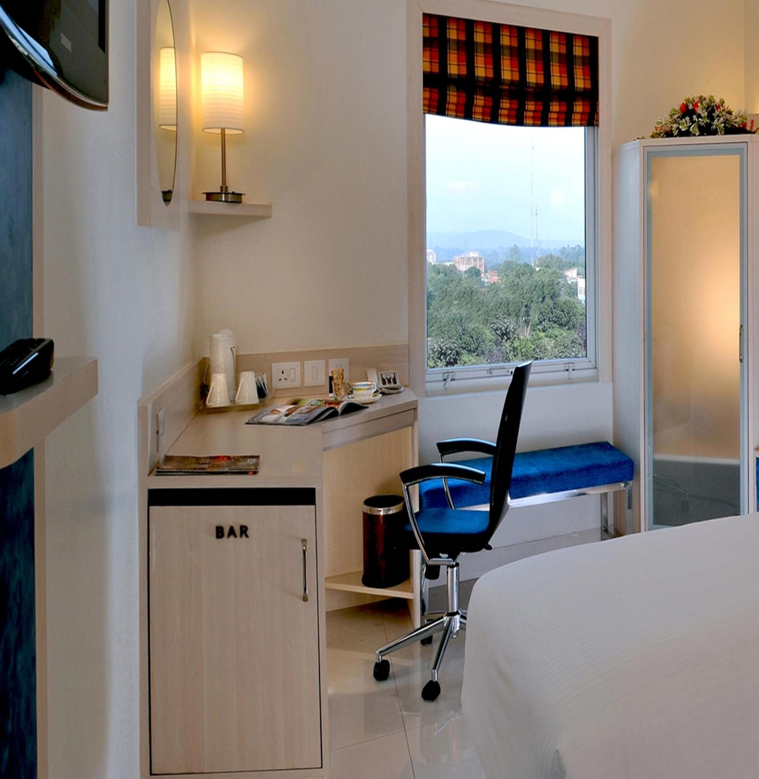 1 Double Bed, Superior Room (Self-Checkin facility) - Photo 6