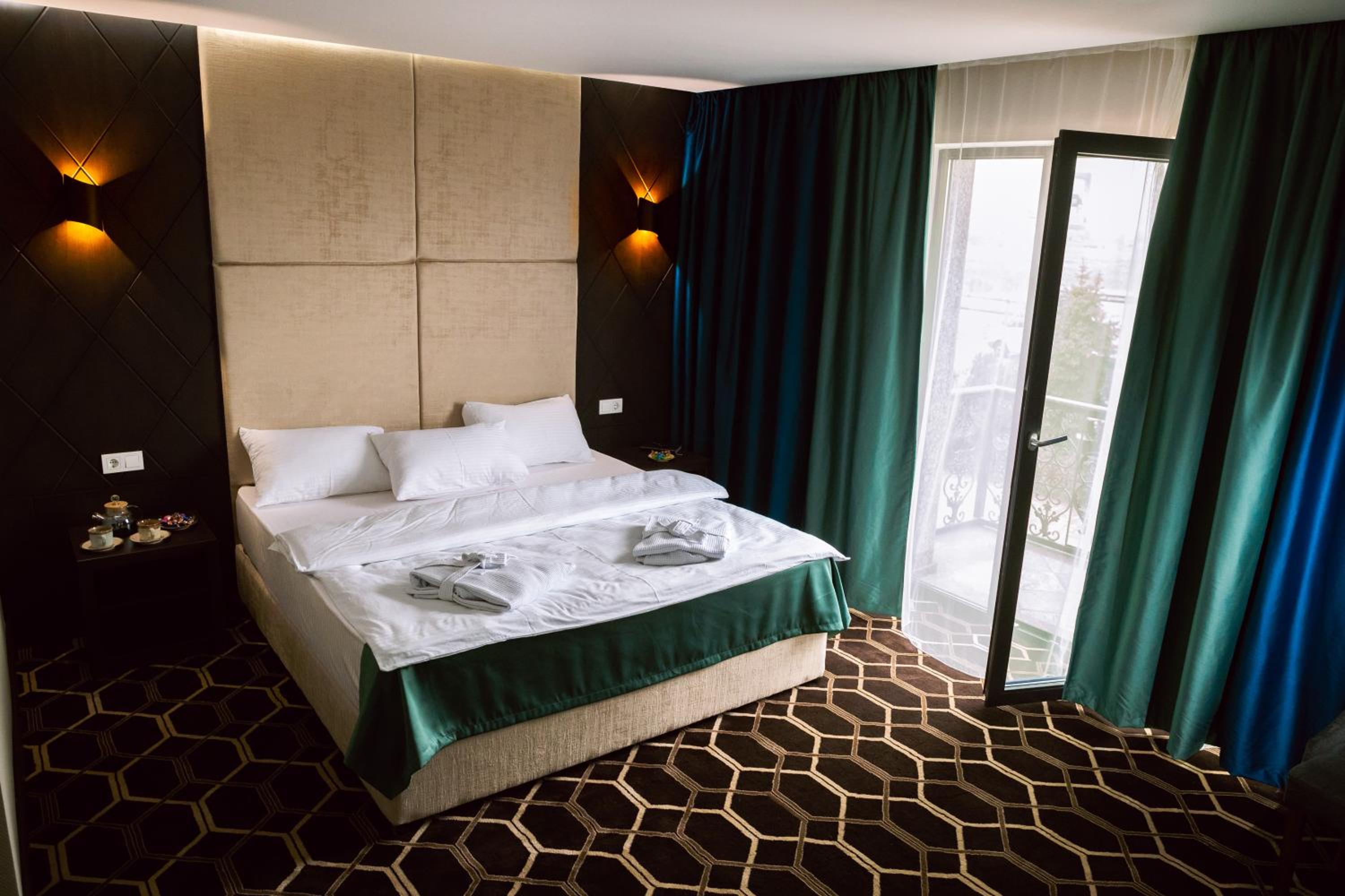 Double Room with Balcony photo 1
