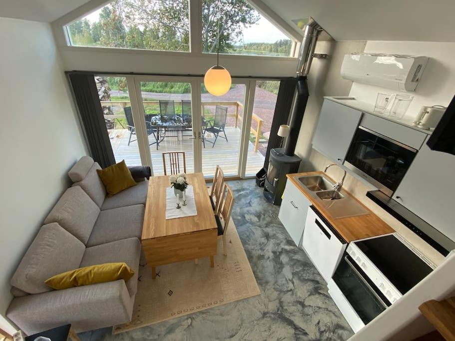 Two-Bedroom House photo 3