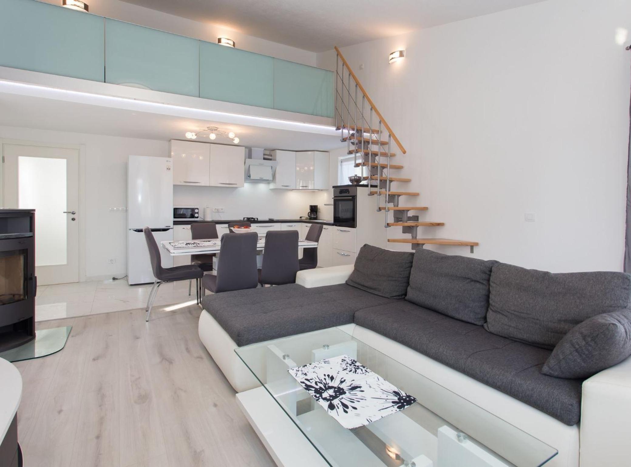 Three Bedroom photo 1