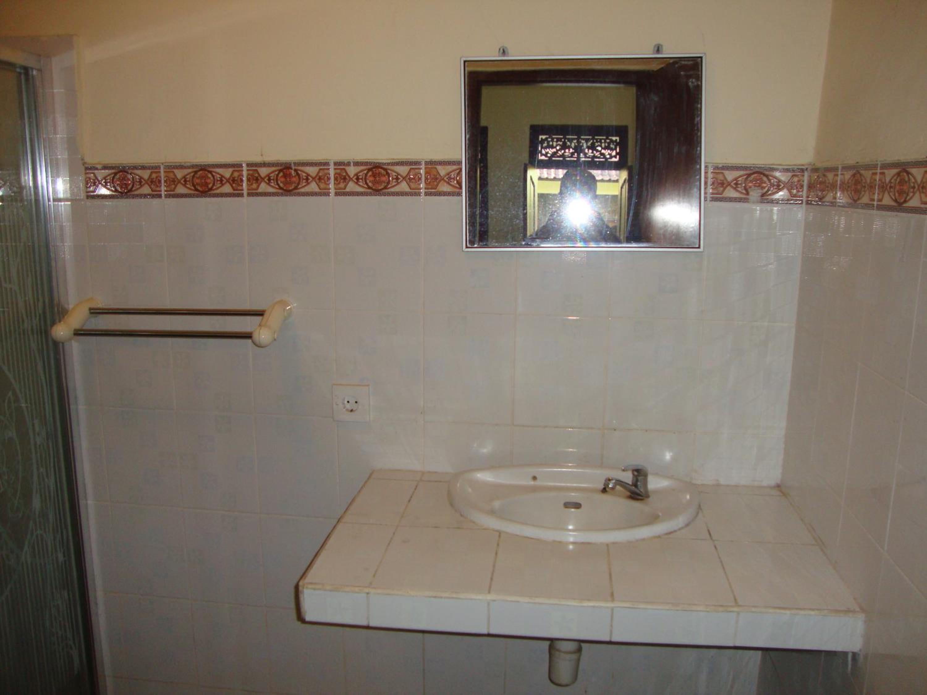 Standard Double Room - Photo 36