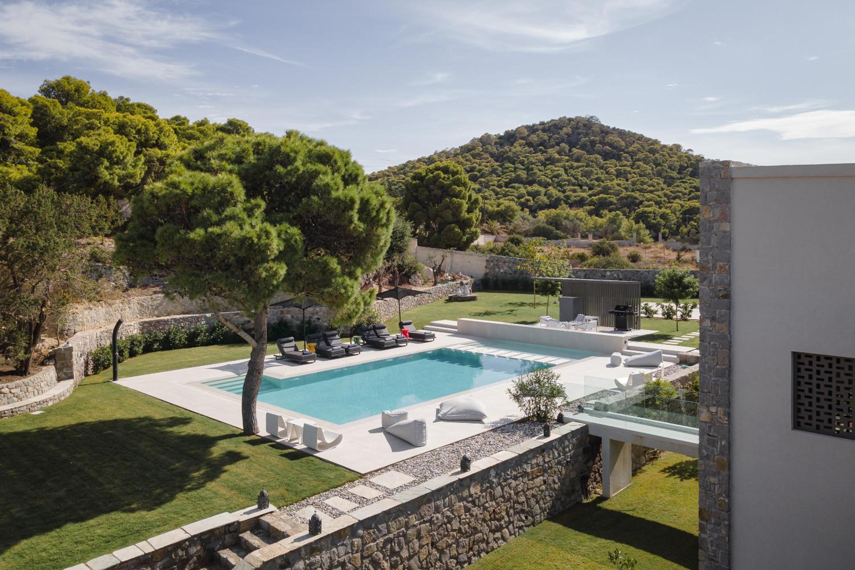 Villa photo 2