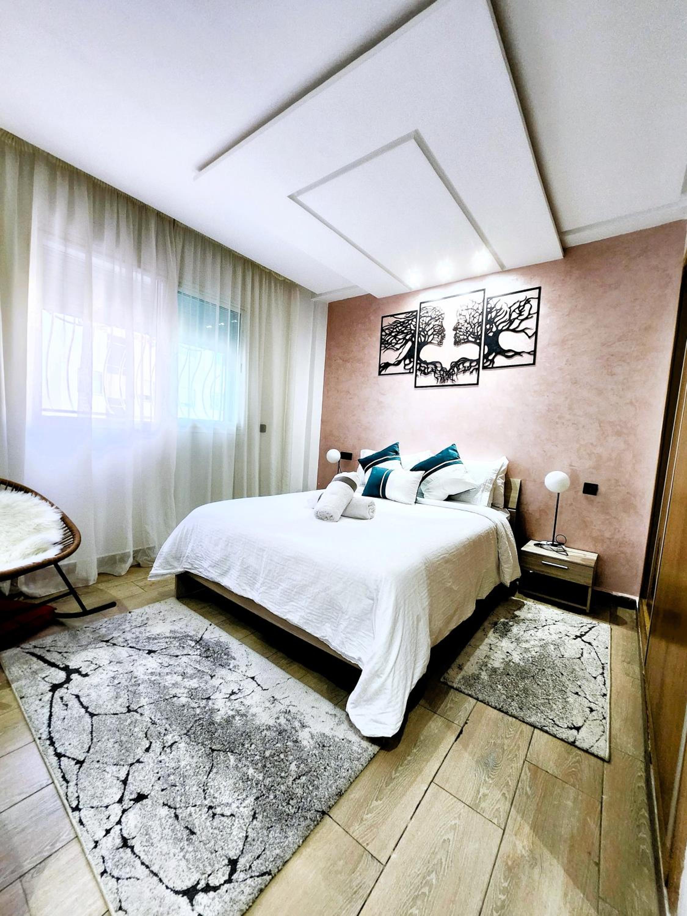 Two-Bedroom Apartment with Pool View photo 3