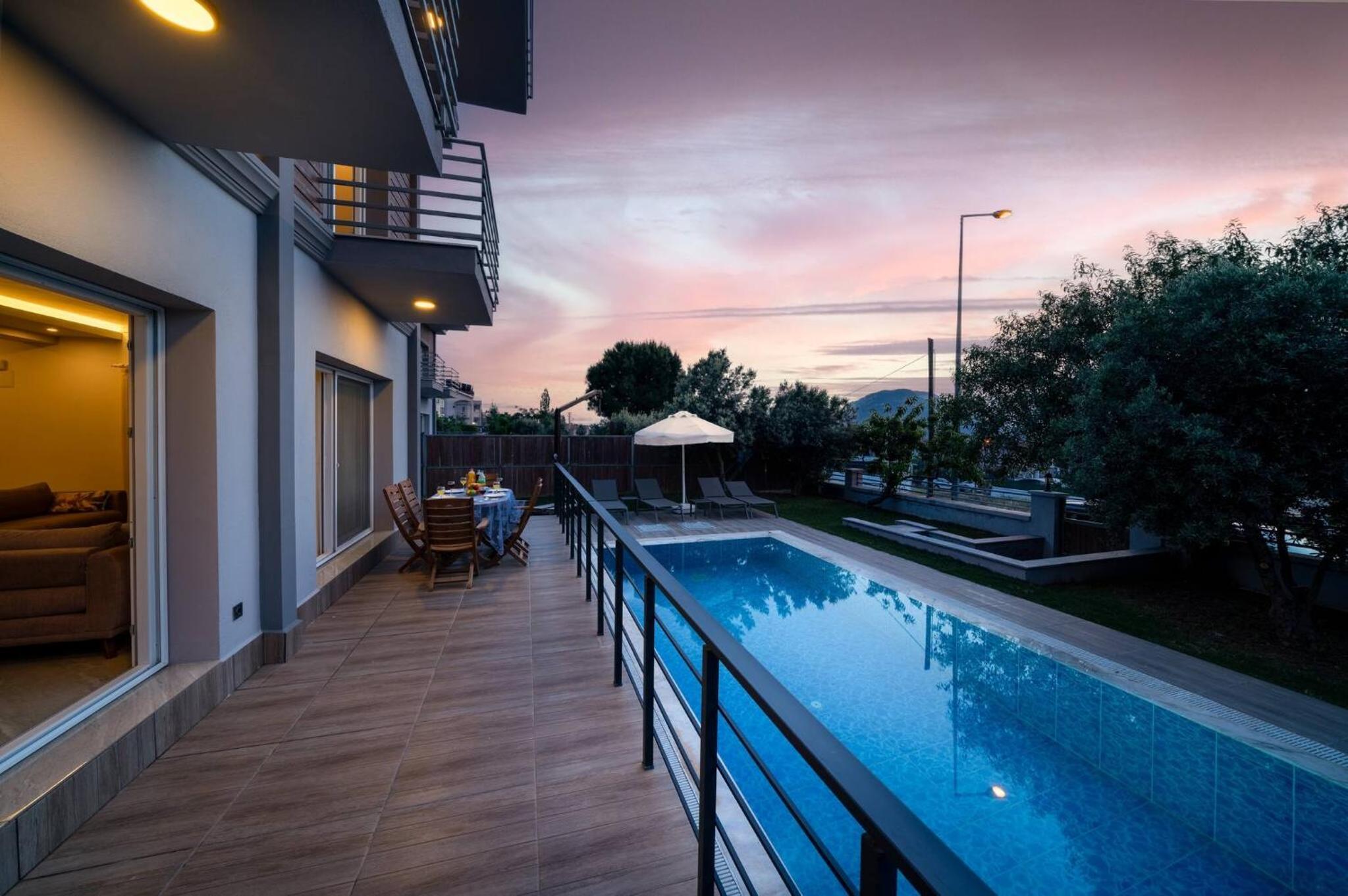 Villa photo 3