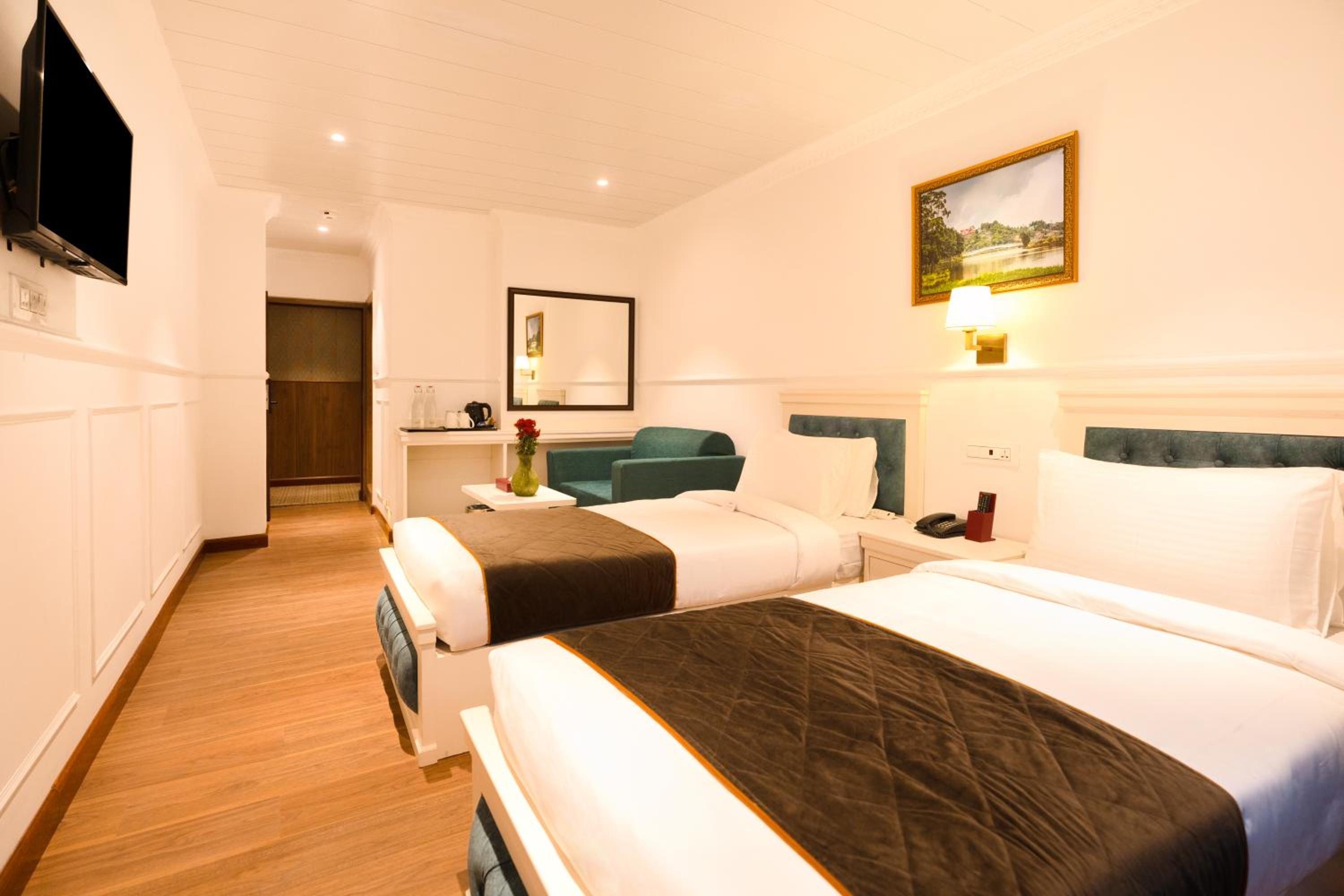 Premium Twin Room  - Photo 3